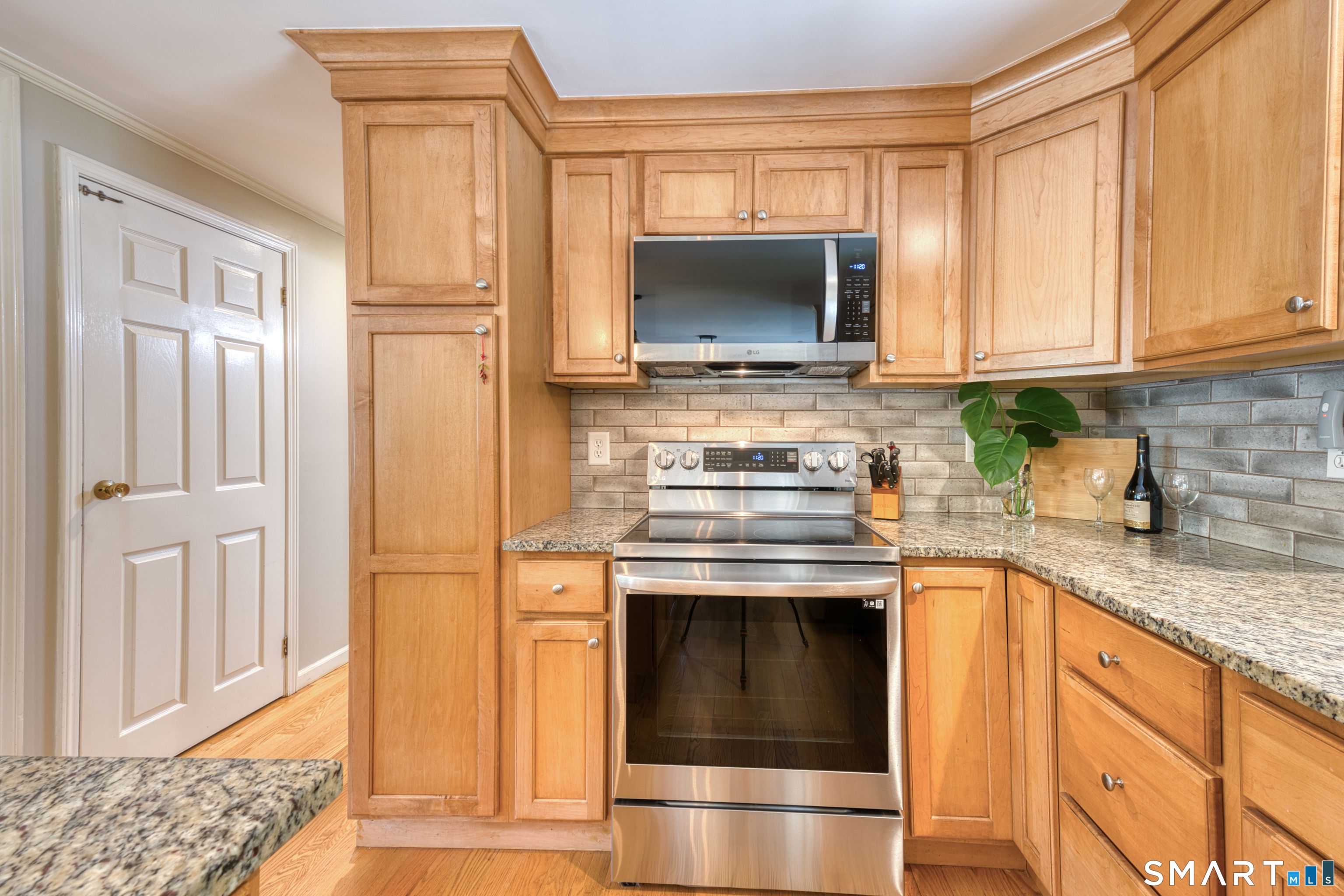 79 Pokorny Road photo 16
