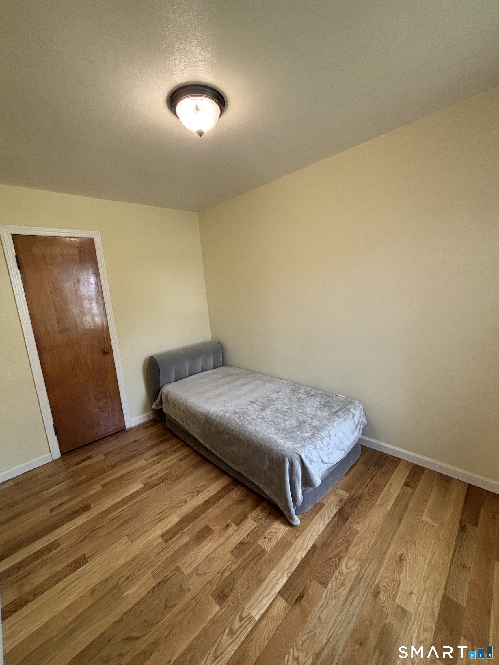 691 Second Avenue photo 7