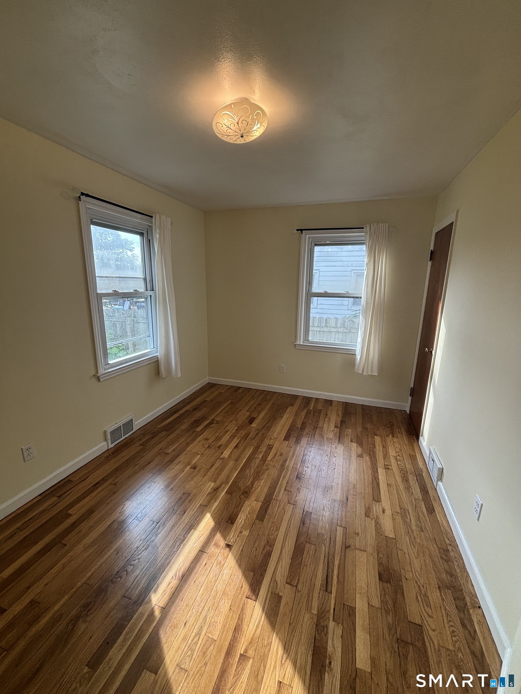 691 Second Avenue photo 8