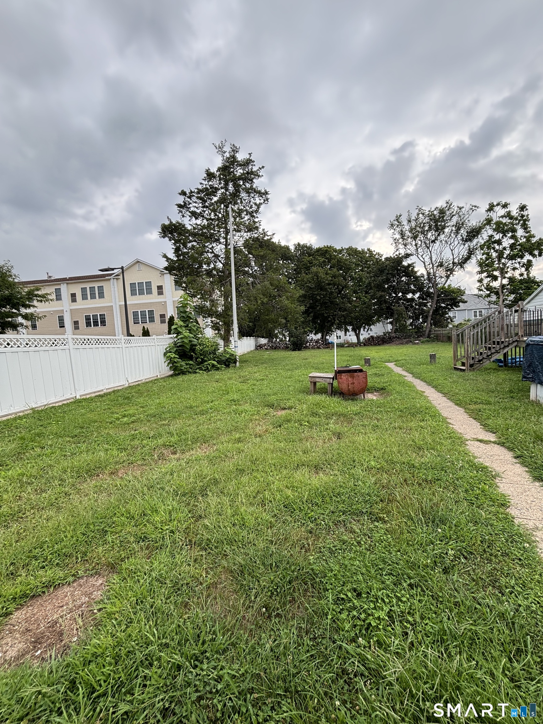 691 Second Avenue photo 11
