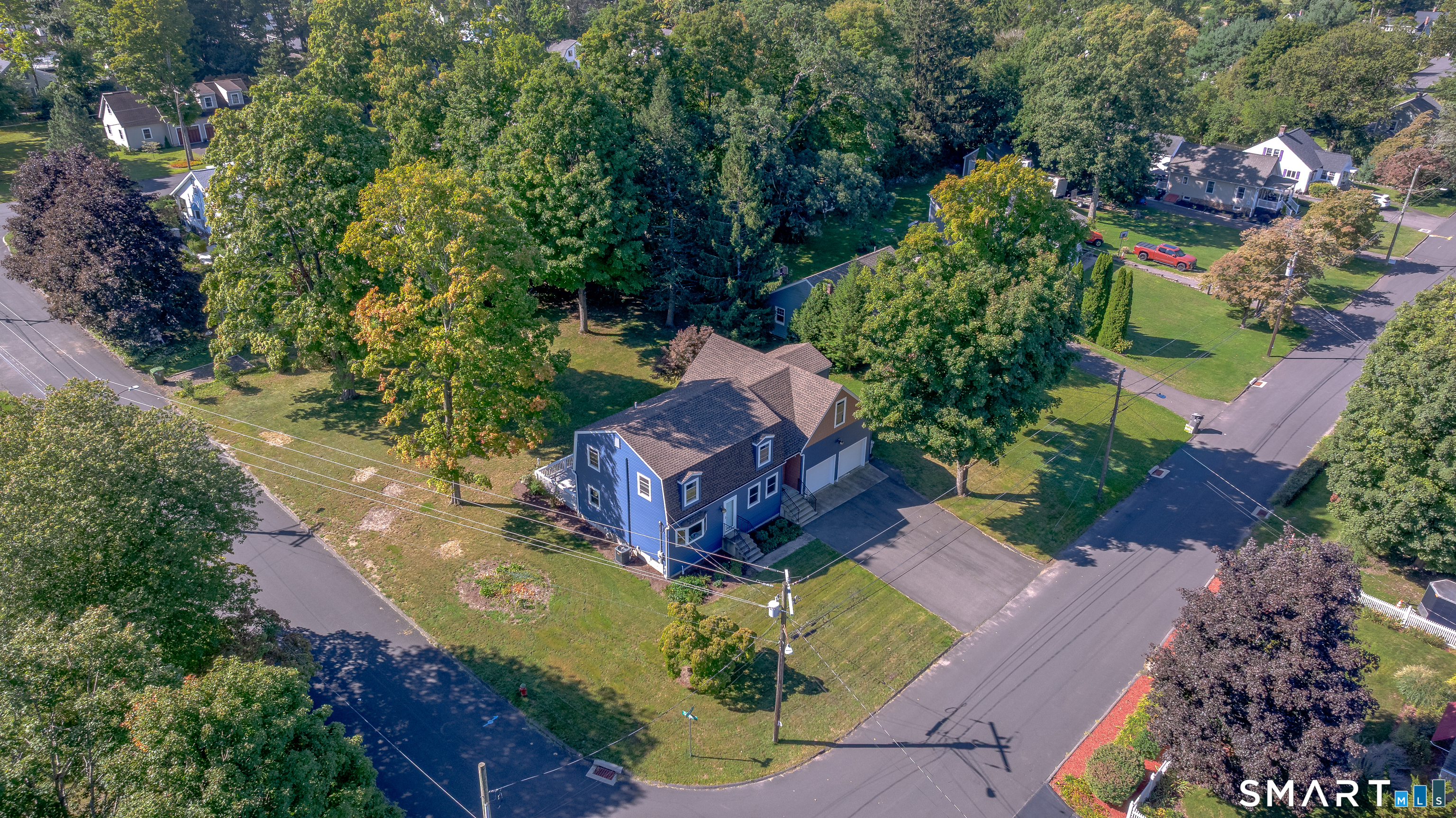 Photo 3 of Single family home for sale at 170 Fair St, Bristol, CT 06010 | MLS# 24198517 | Listing updated on 2026-09-20