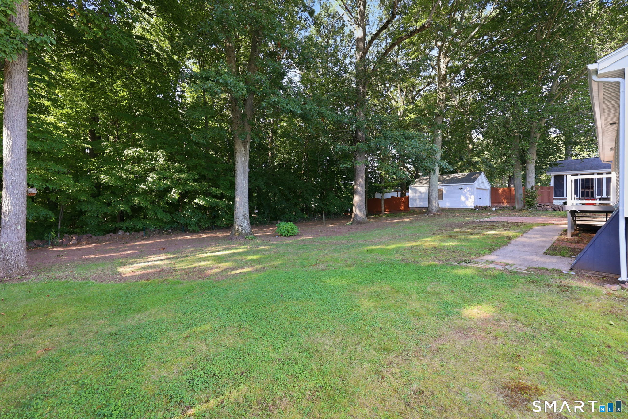 156 Robin Hill Road photo 5