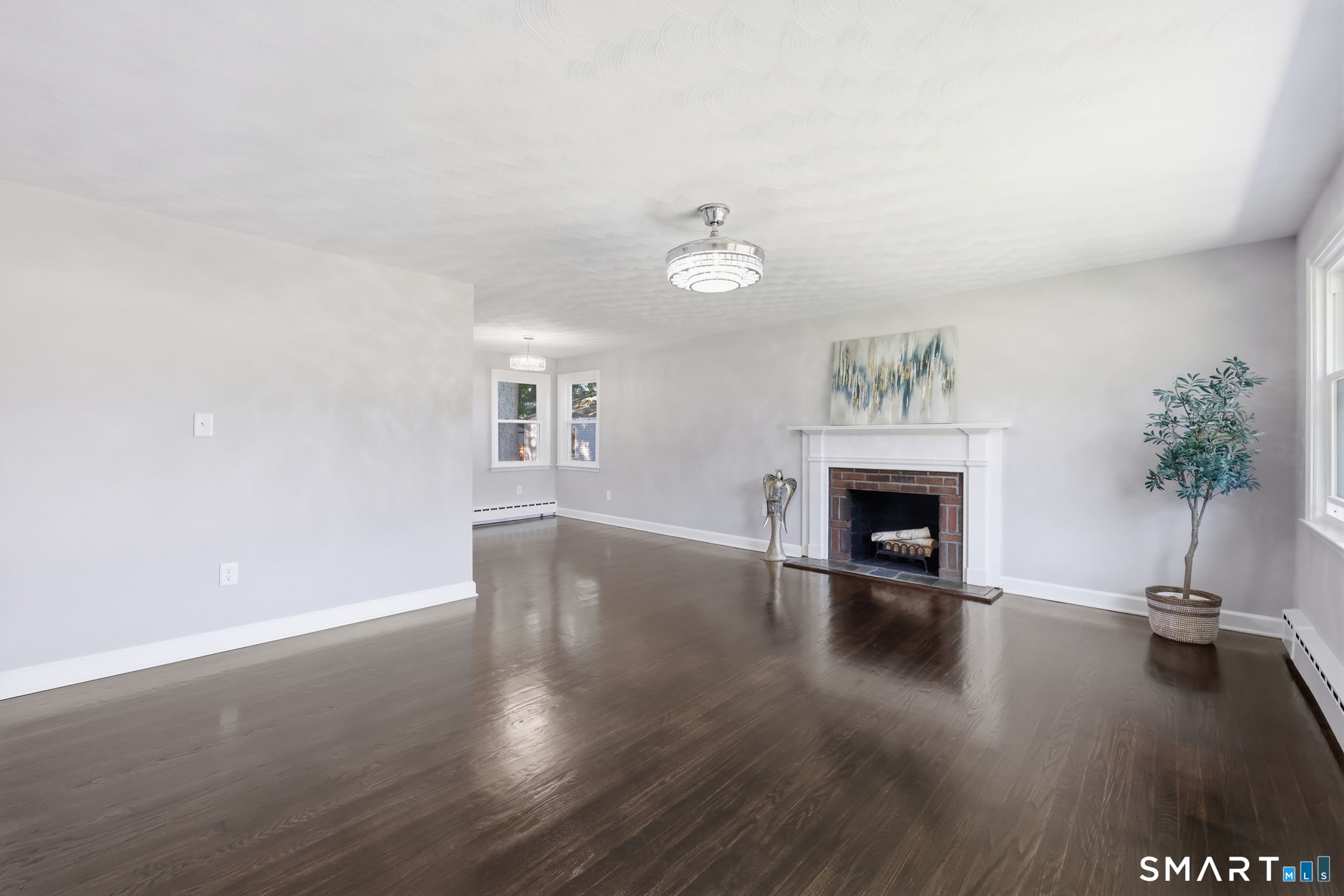 156 Robin Hill Road photo 9