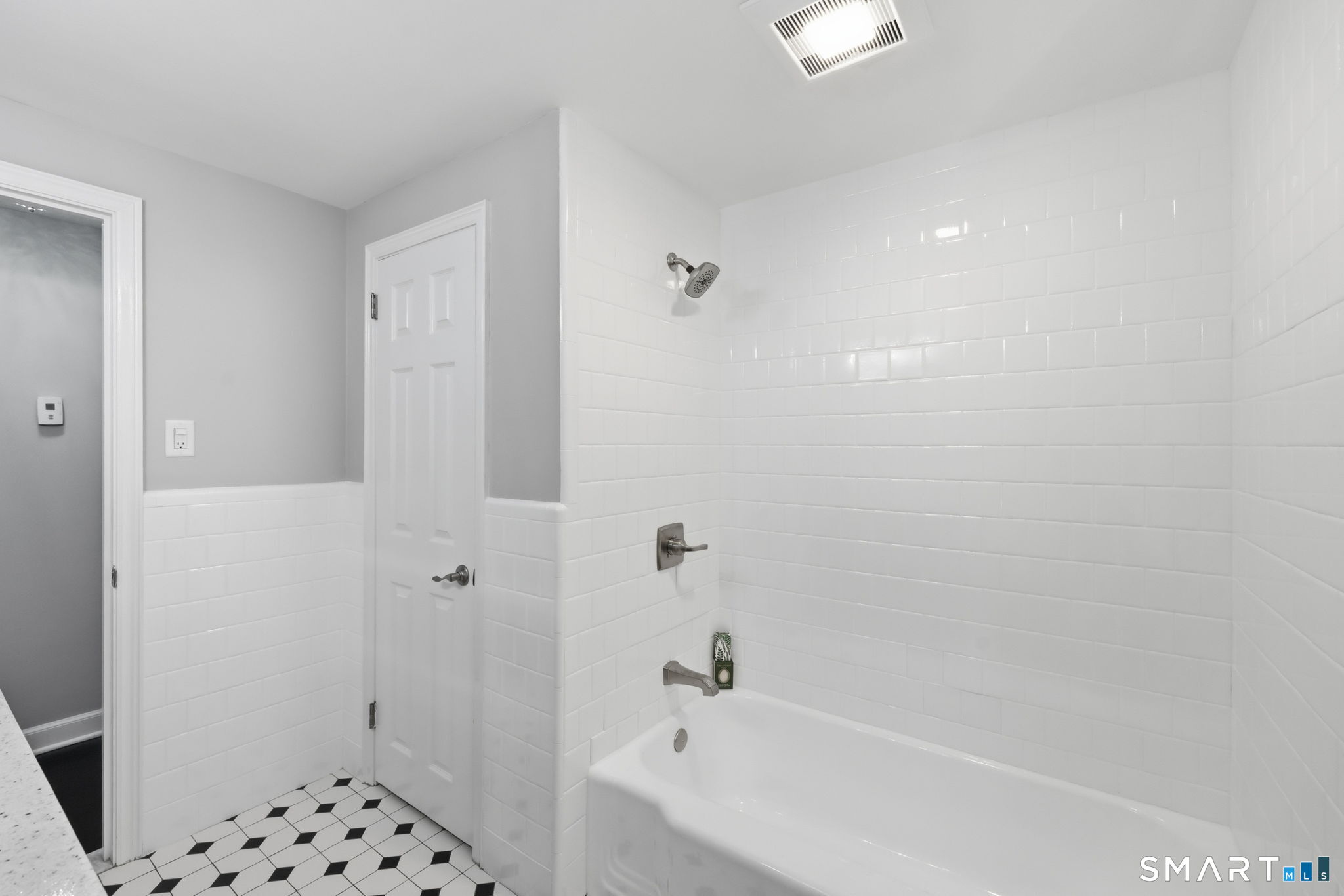 156 Robin Hill Road photo 30