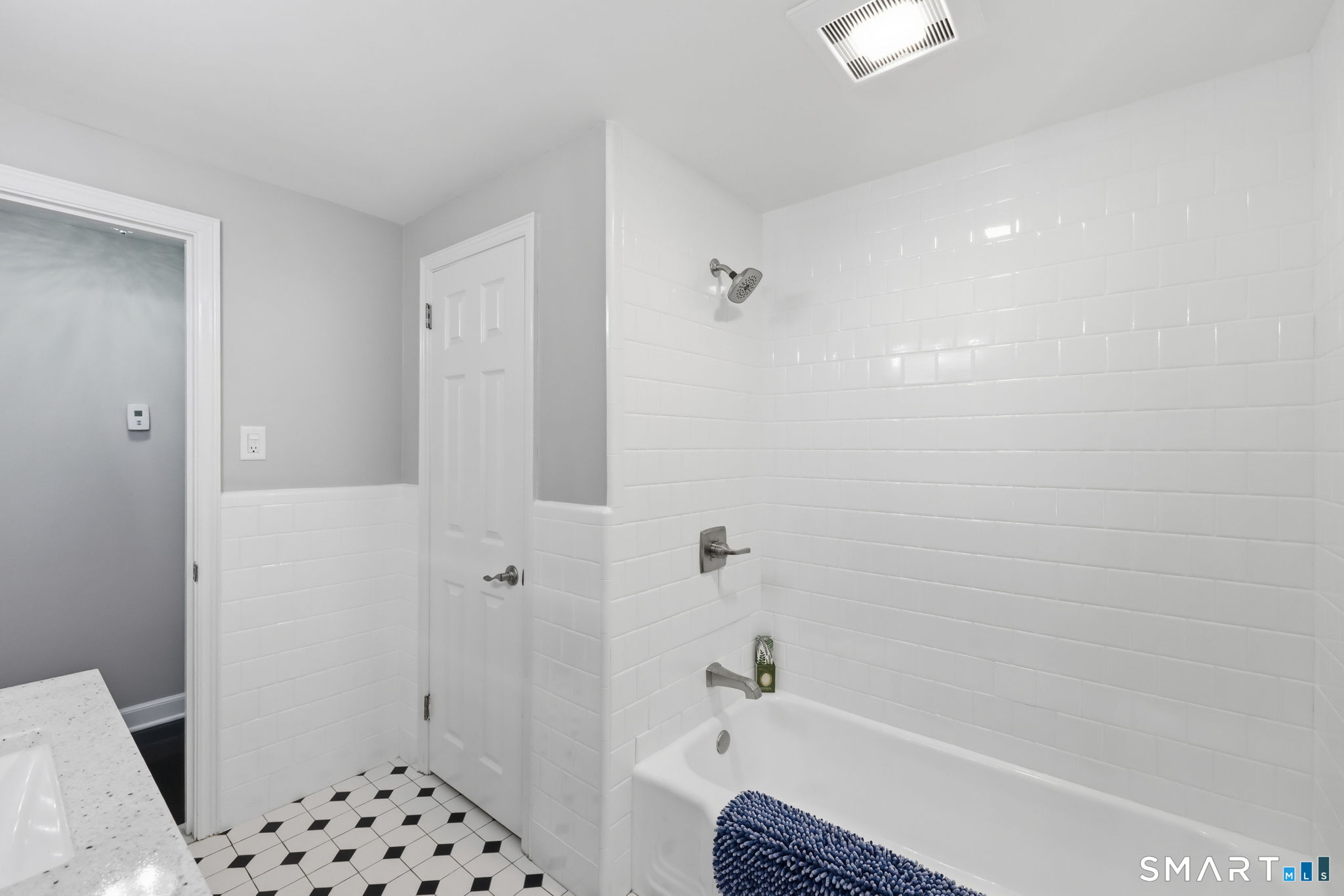 156 Robin Hill Road photo 31