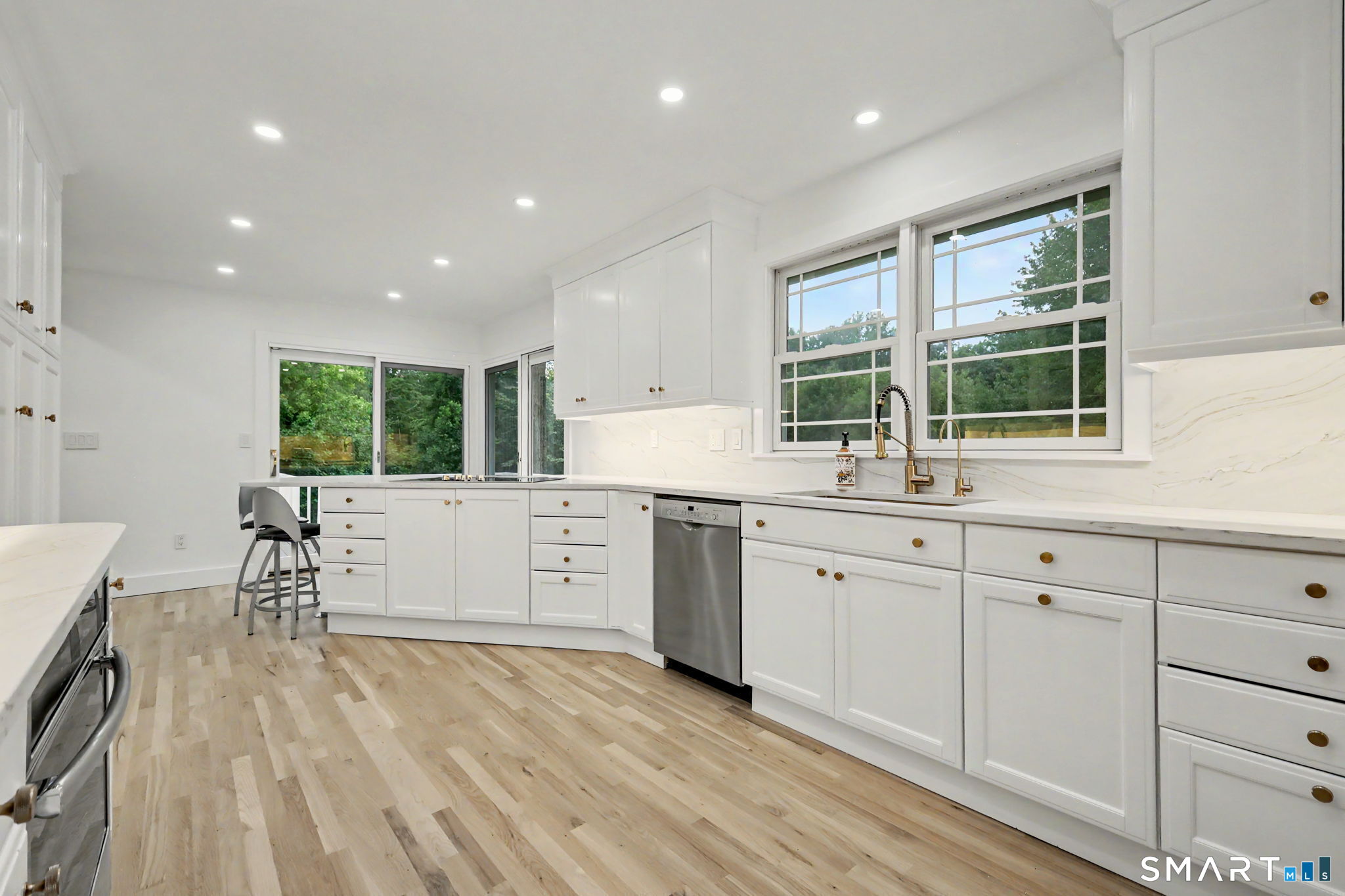 158 Steep Hill Road photo 11