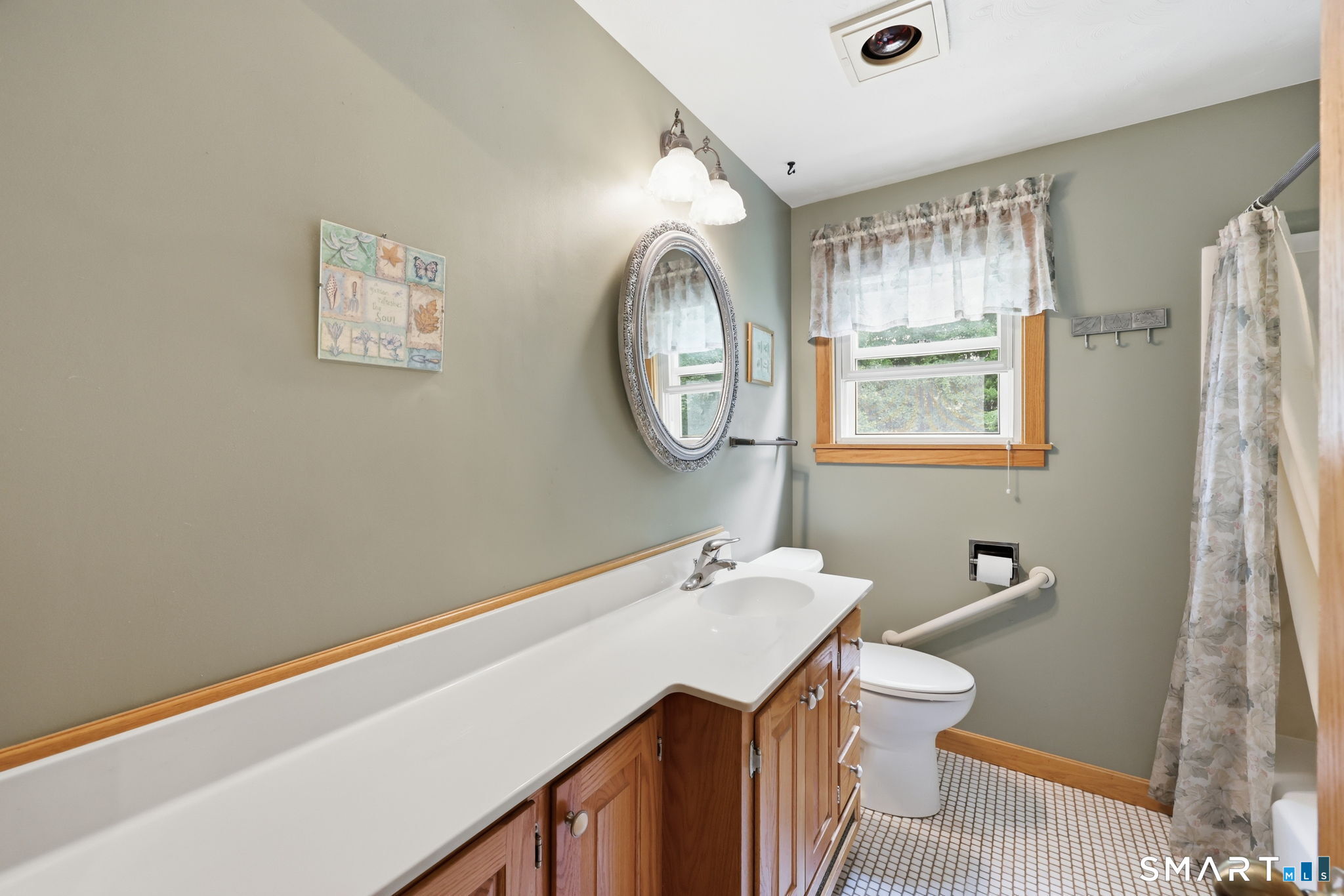 23 Middlesex Drive photo 22
