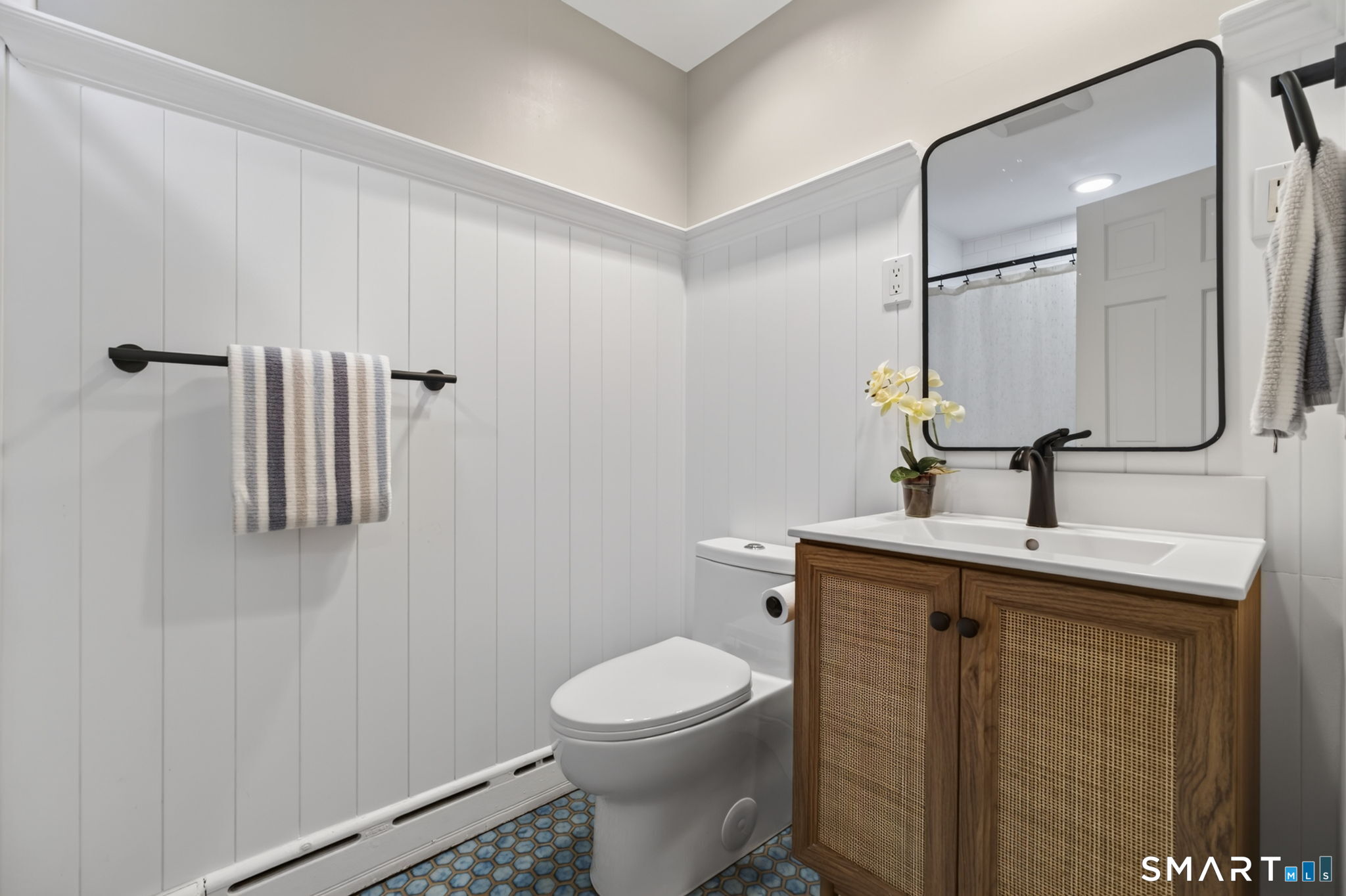 211 Hanover Road photo 32