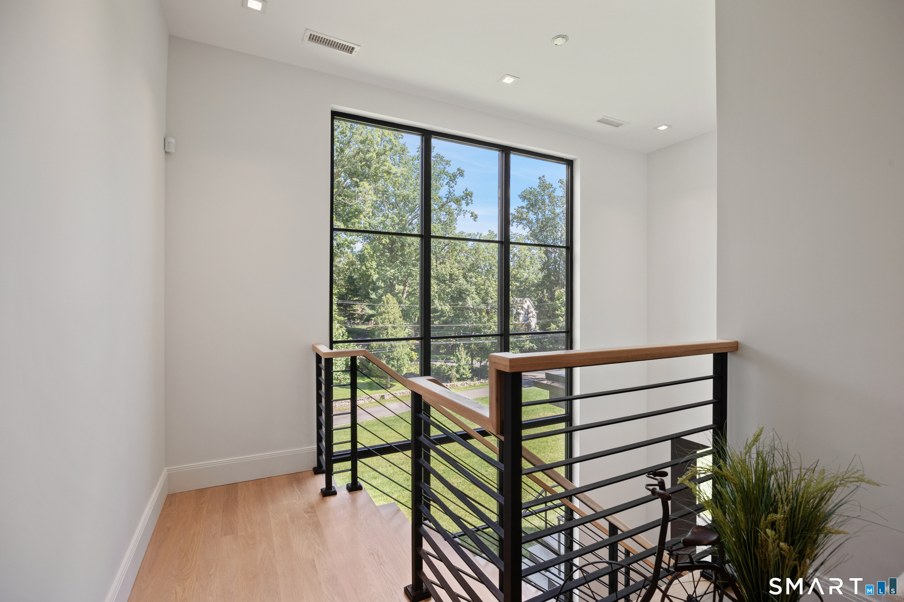 1 Twin Oaks Lane photo 18