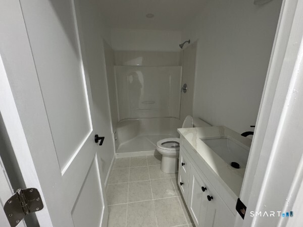 38 Golden Hill Street Unit #B photo 13