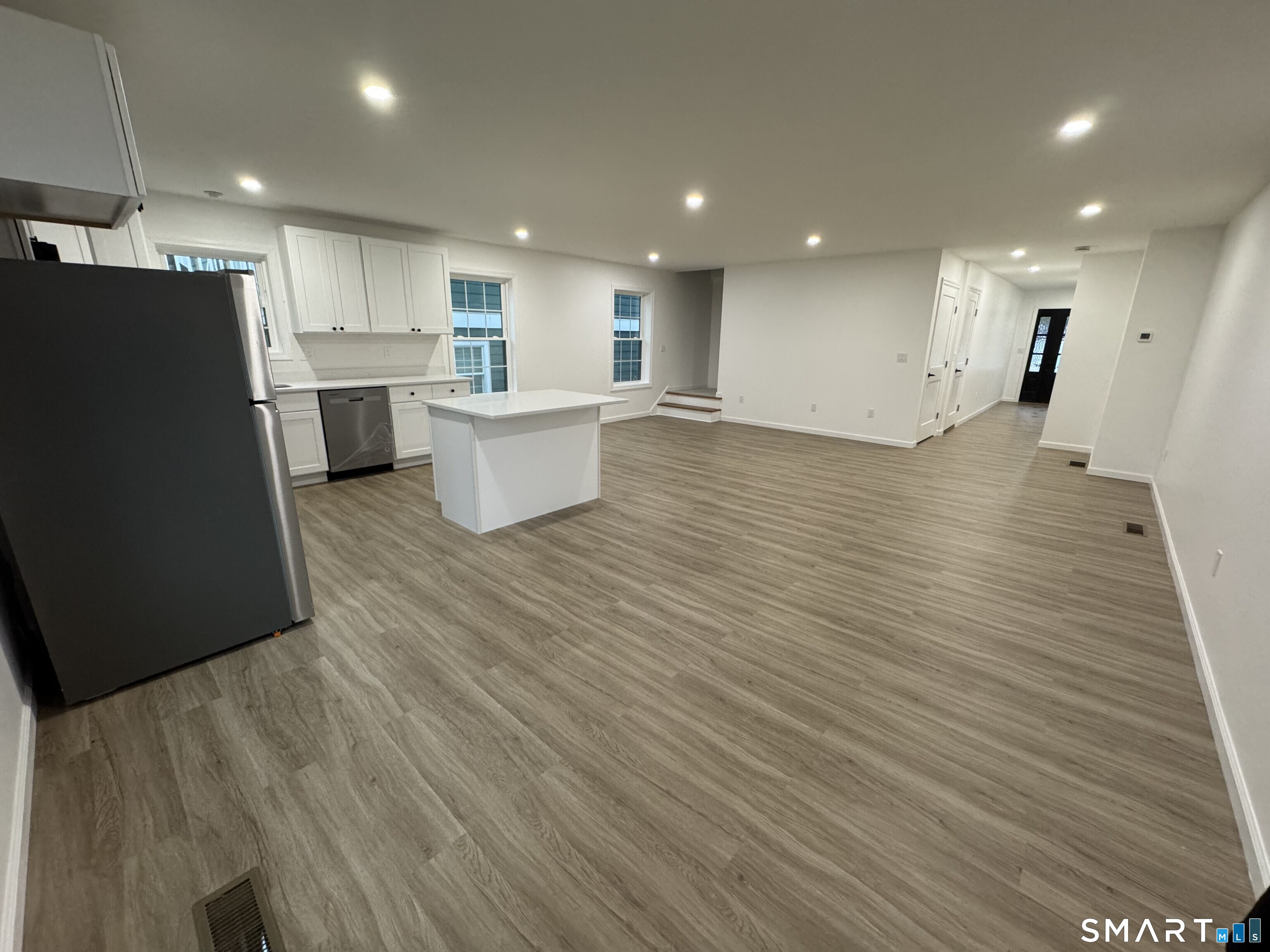 38 Golden Hill Street Unit #B photo 4