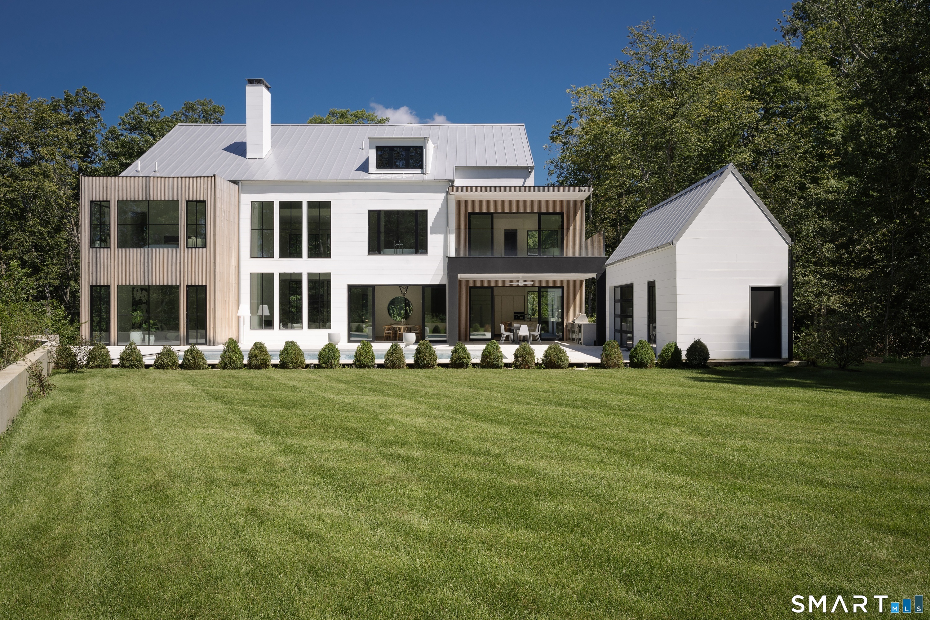 Photo 18 of Mansion for sale at 41 Mohawk Ln, Greenwich, CT 06831 | MLS# 24205774 | Listing updated on 2026-09-10