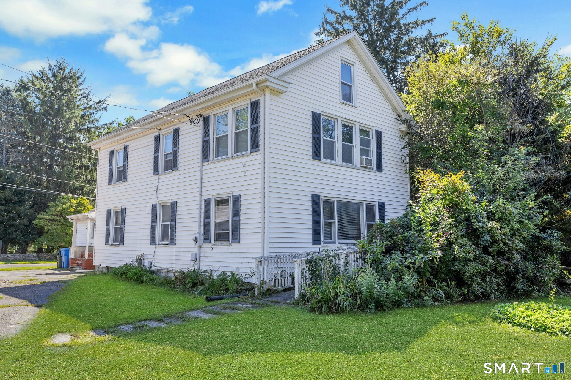 Photo 2 of Single family home for sale at 840 Monroe Turnpike, Monroe, CT 06468 | MLS# 24204090 | Listing updated on 2026-09-11