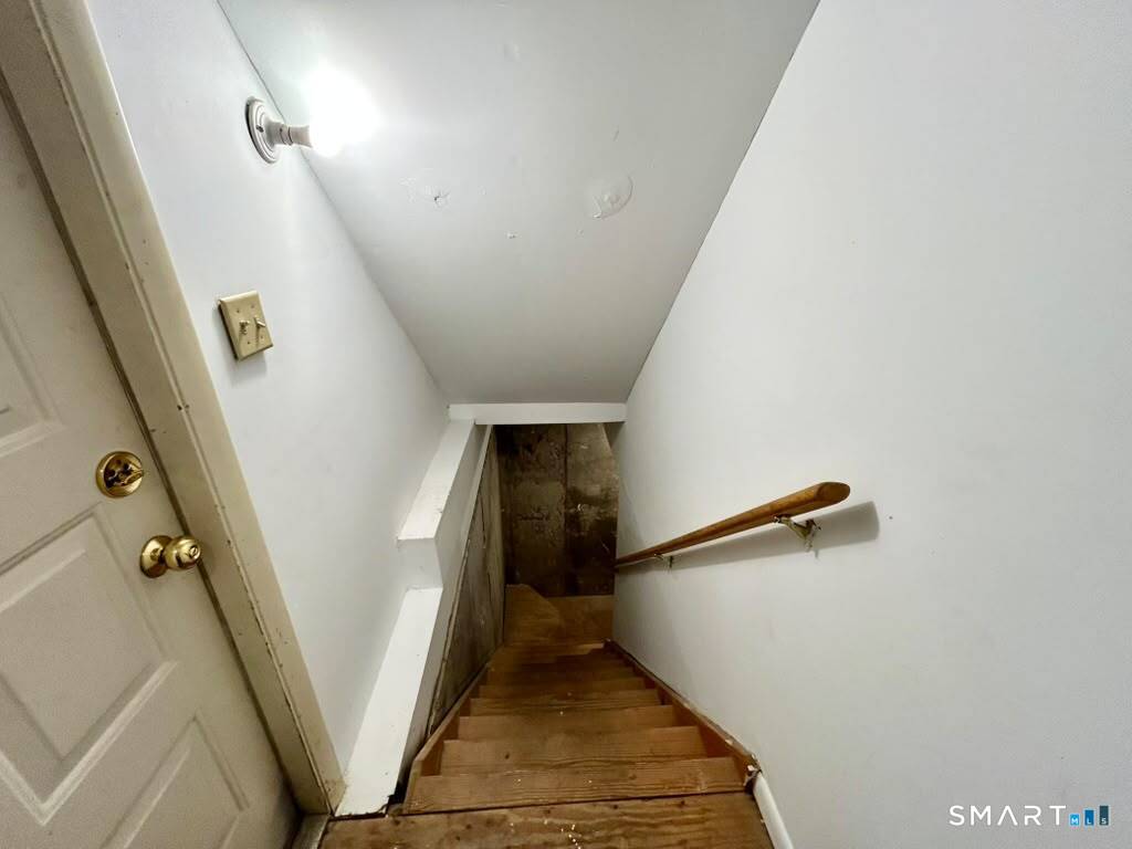 19 Somers Street Unit #B8 photo 18