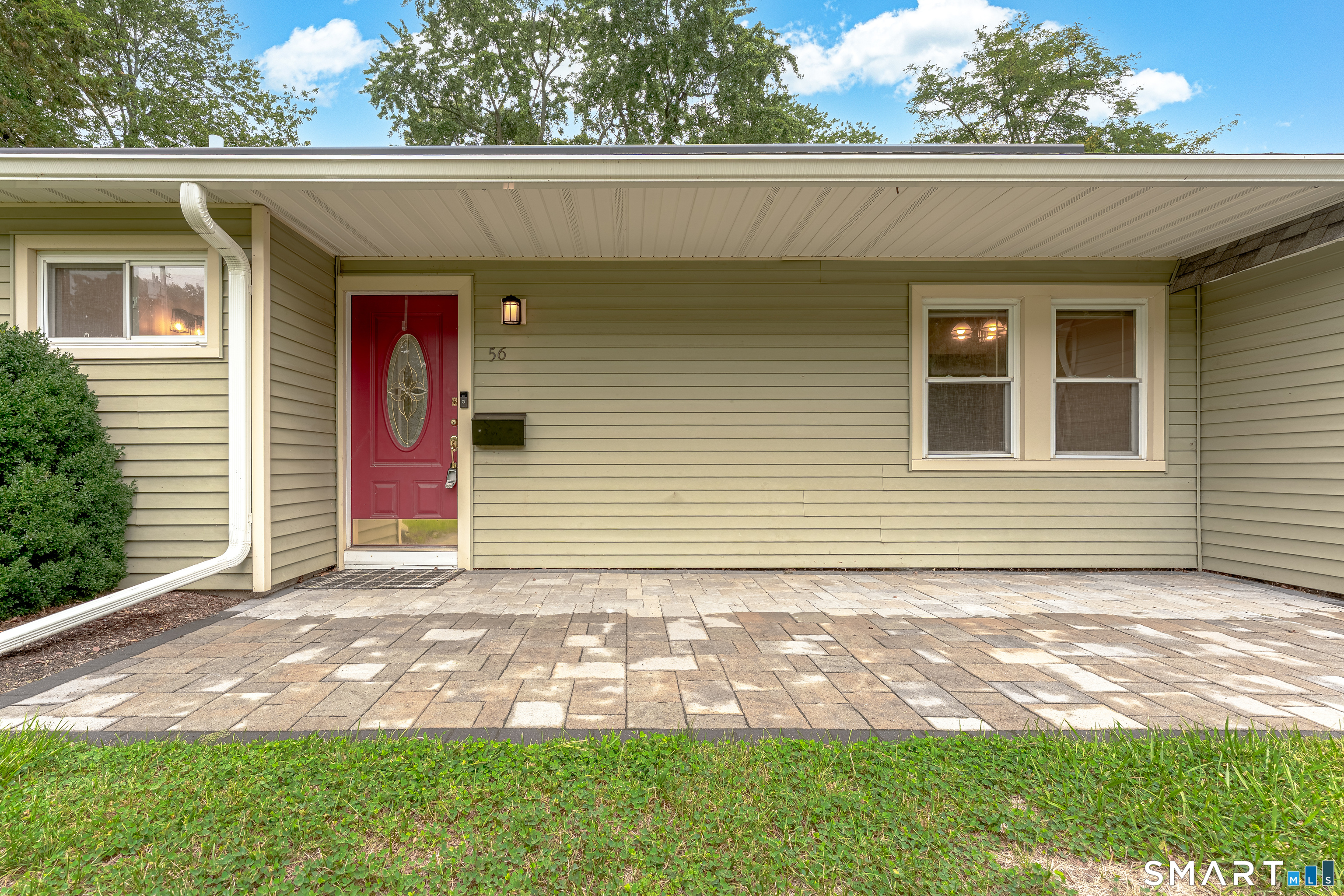56 Greenfield Drive photo 2