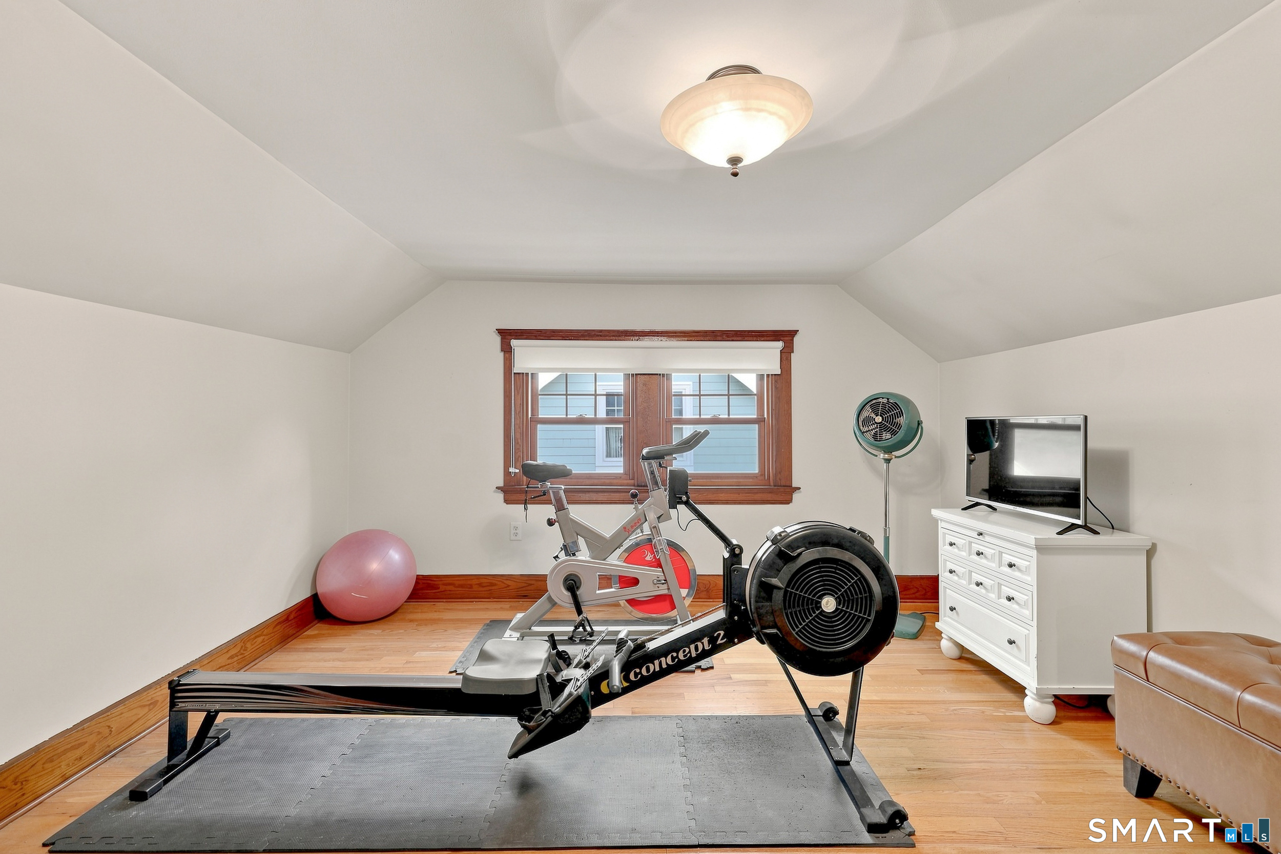 382 Yale Avenue photo 32