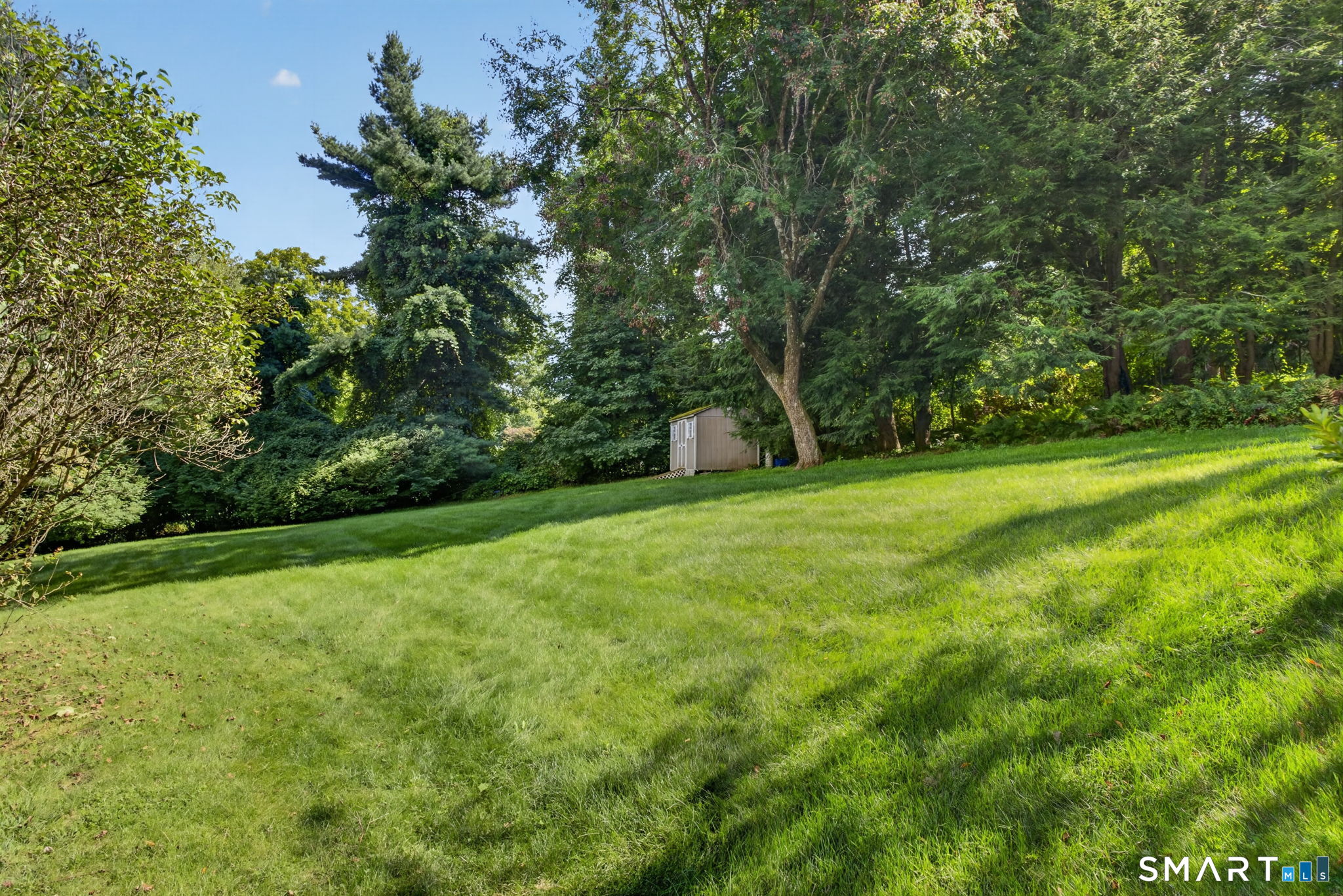 211 Hanover Road photo 39