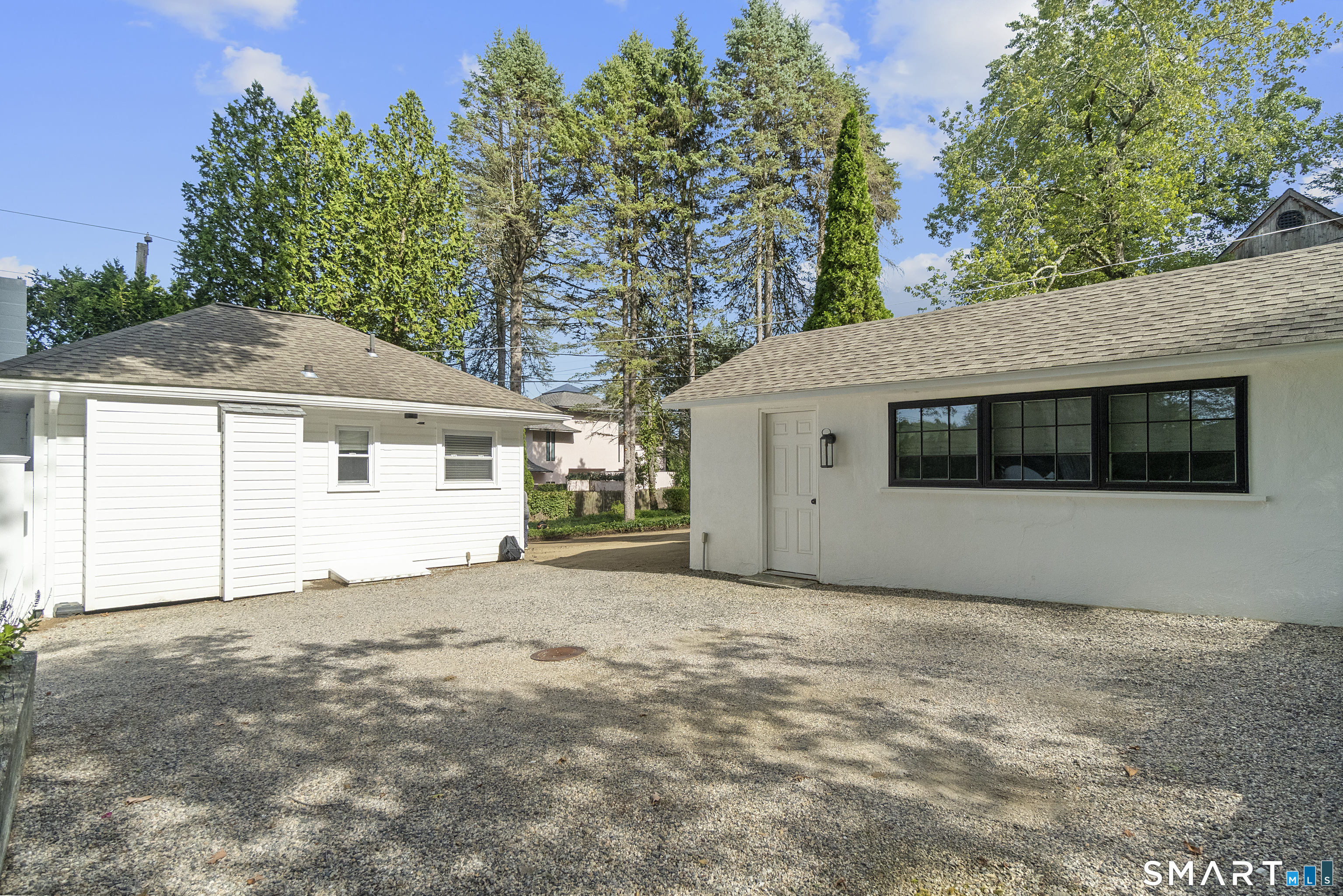 215 Mamanasco Road Unit #215 photo 18
