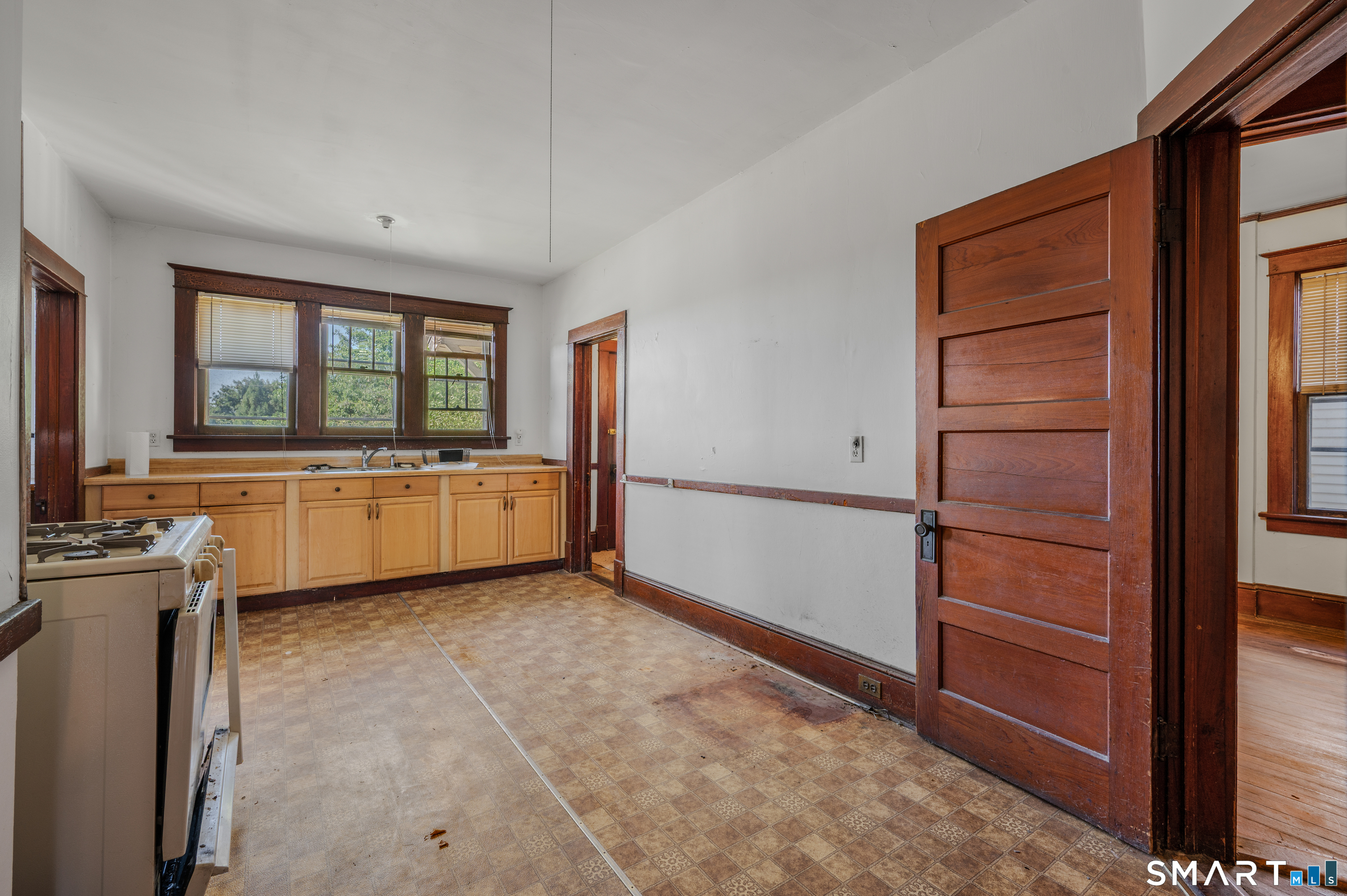 367 Ocean Avenue photo 17