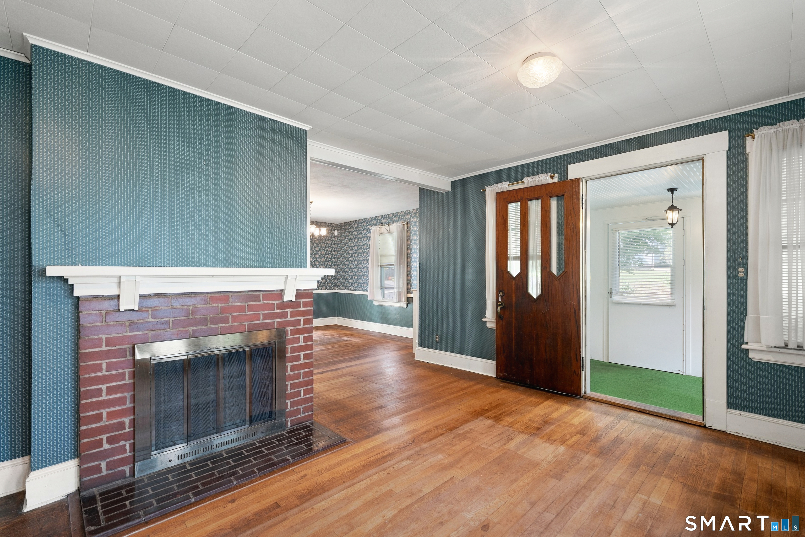 184 Ward Street photo 11