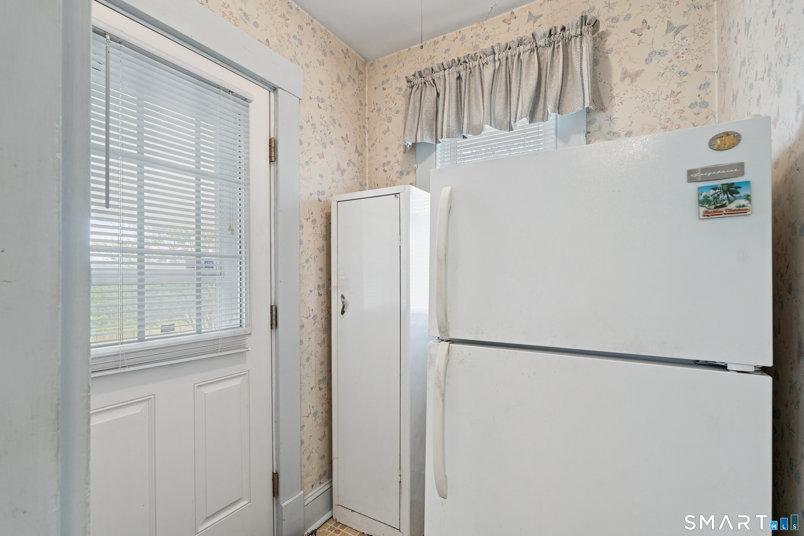 184 Ward Street photo 14