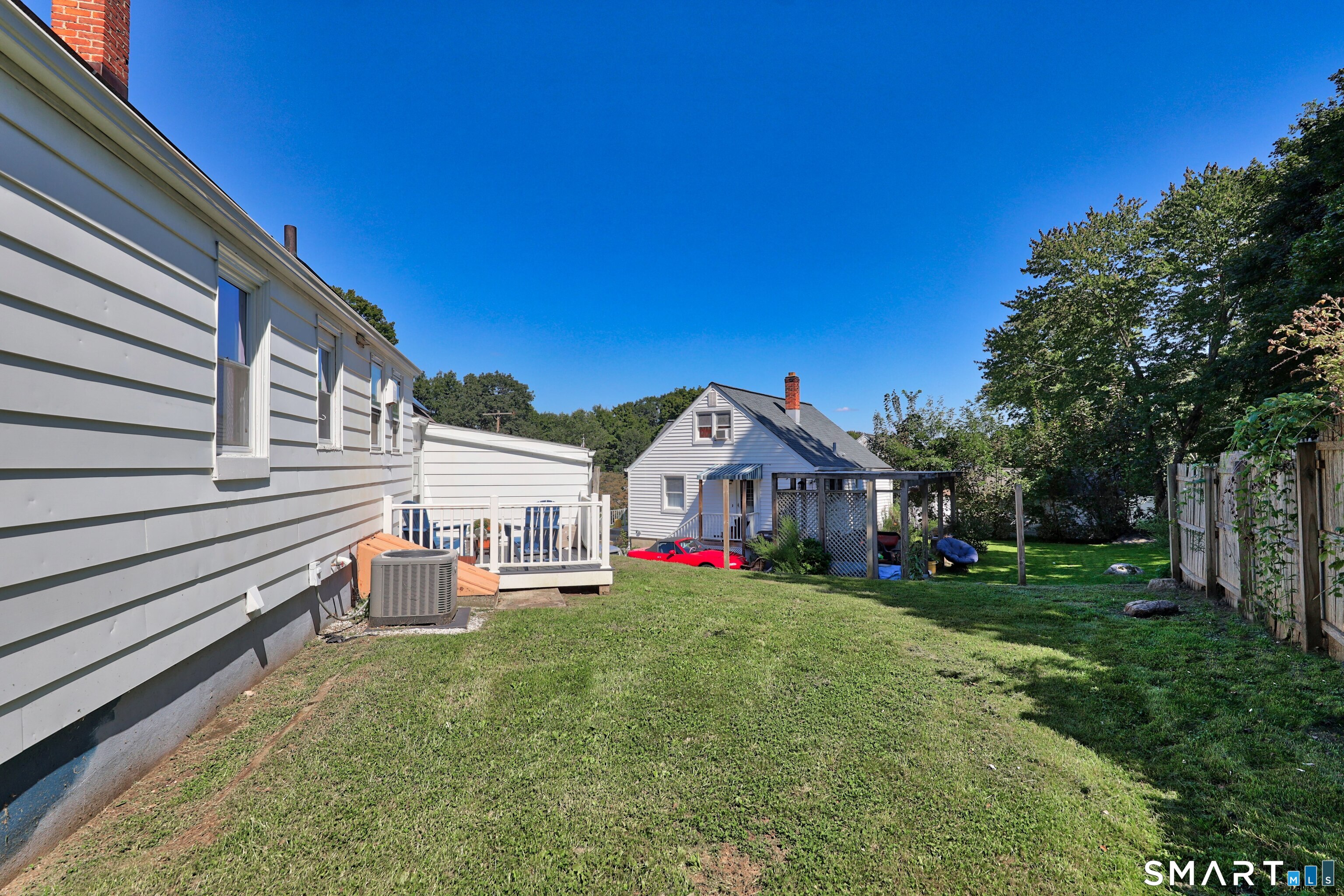 396 Quinn Street photo 27