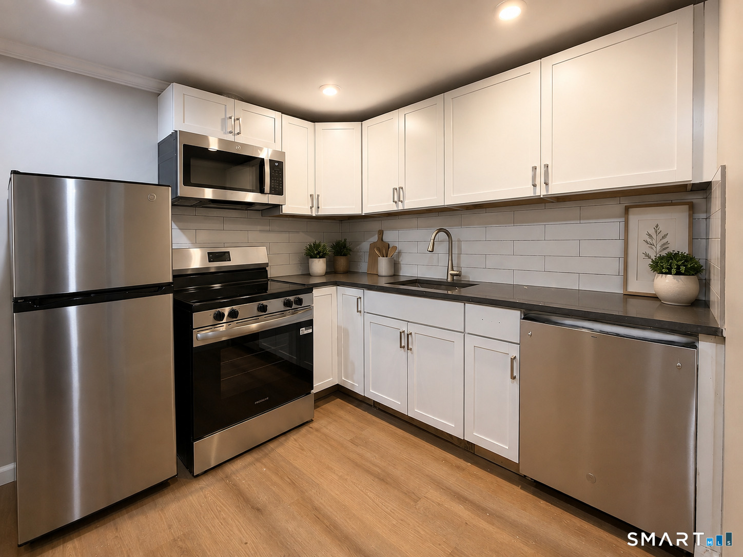 206 Jefferson Street Unit #B photo 4