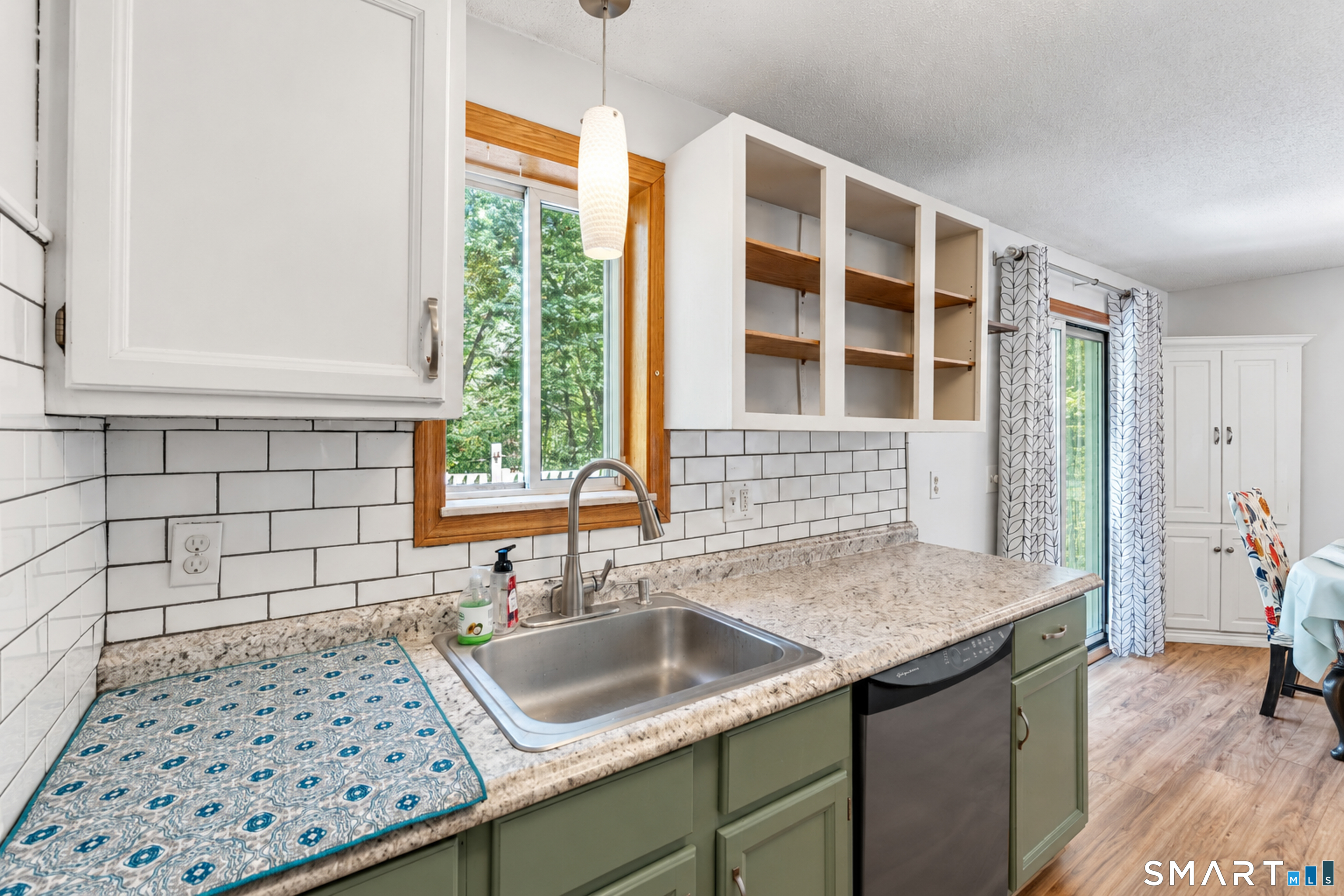 49 Doubleday Road photo 12
