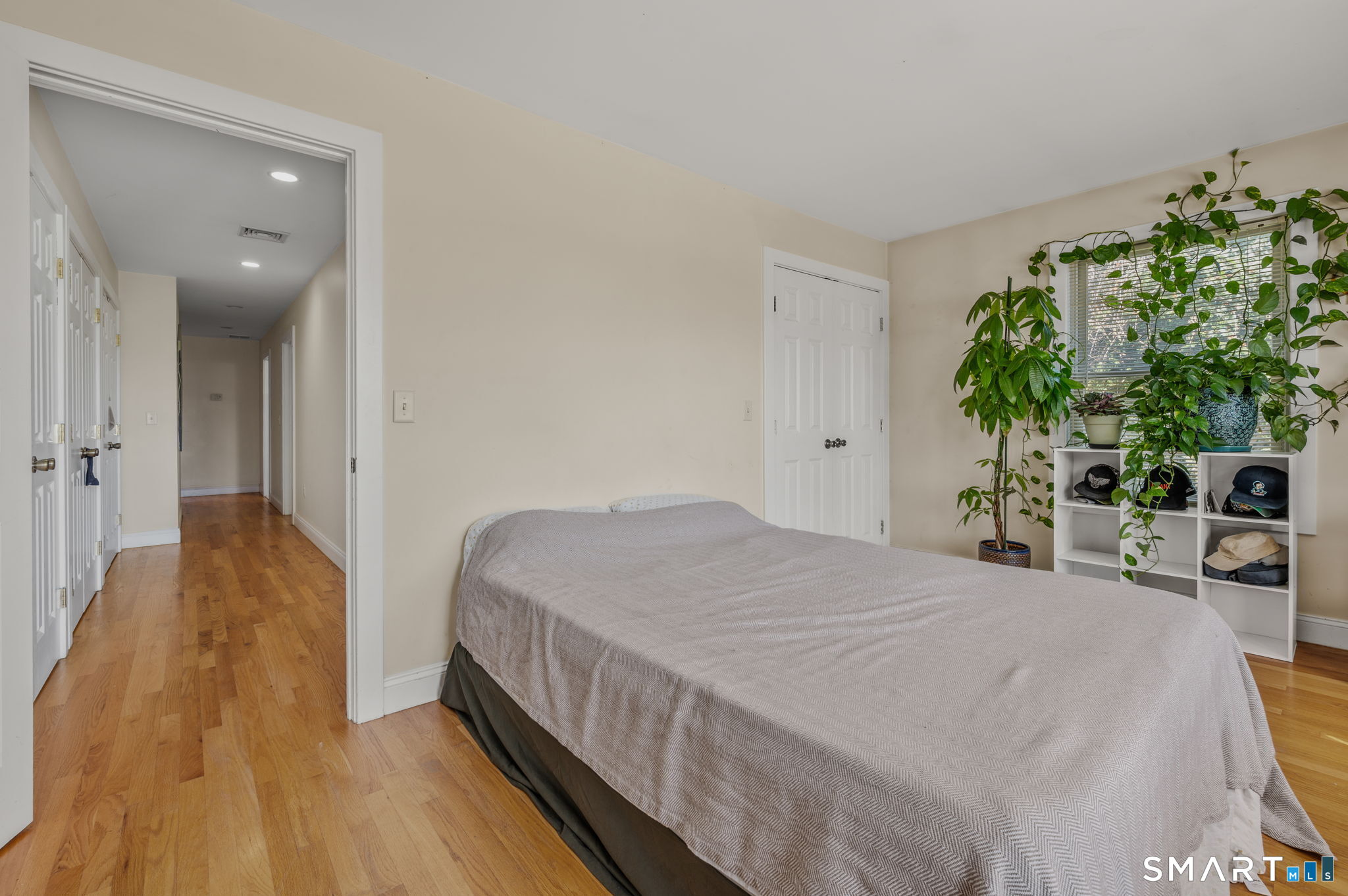 52-54 Baker Avenue photo 16