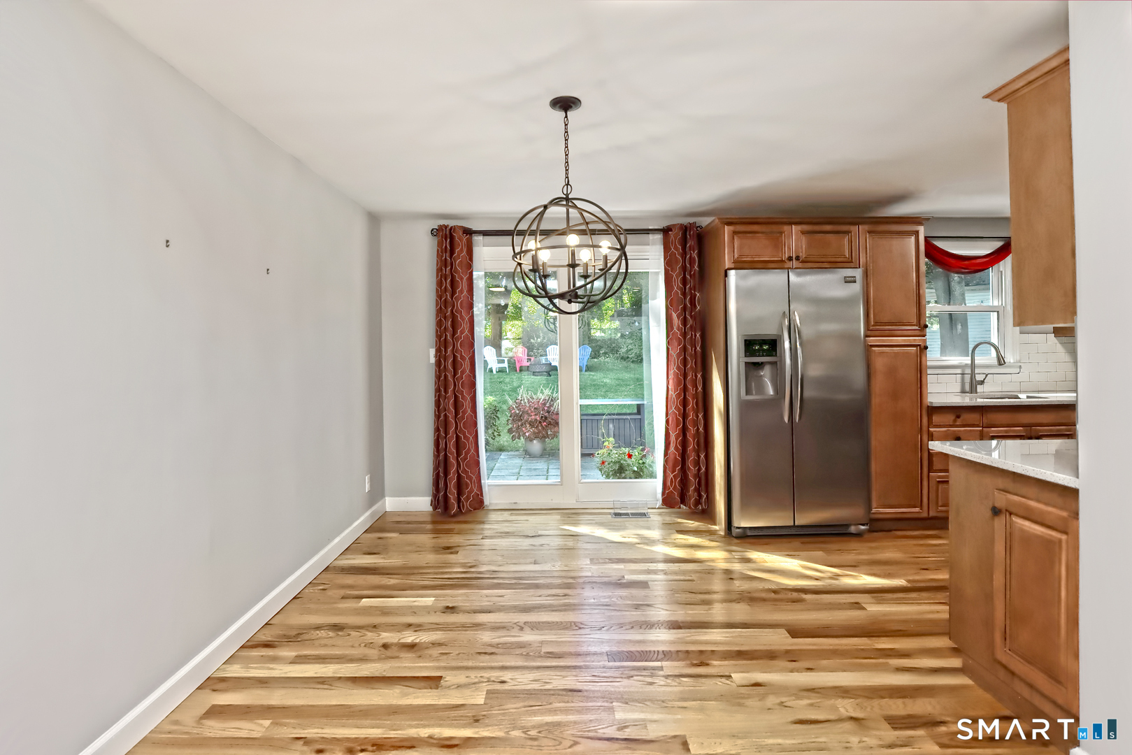 58 Round Hill Road photo 8
