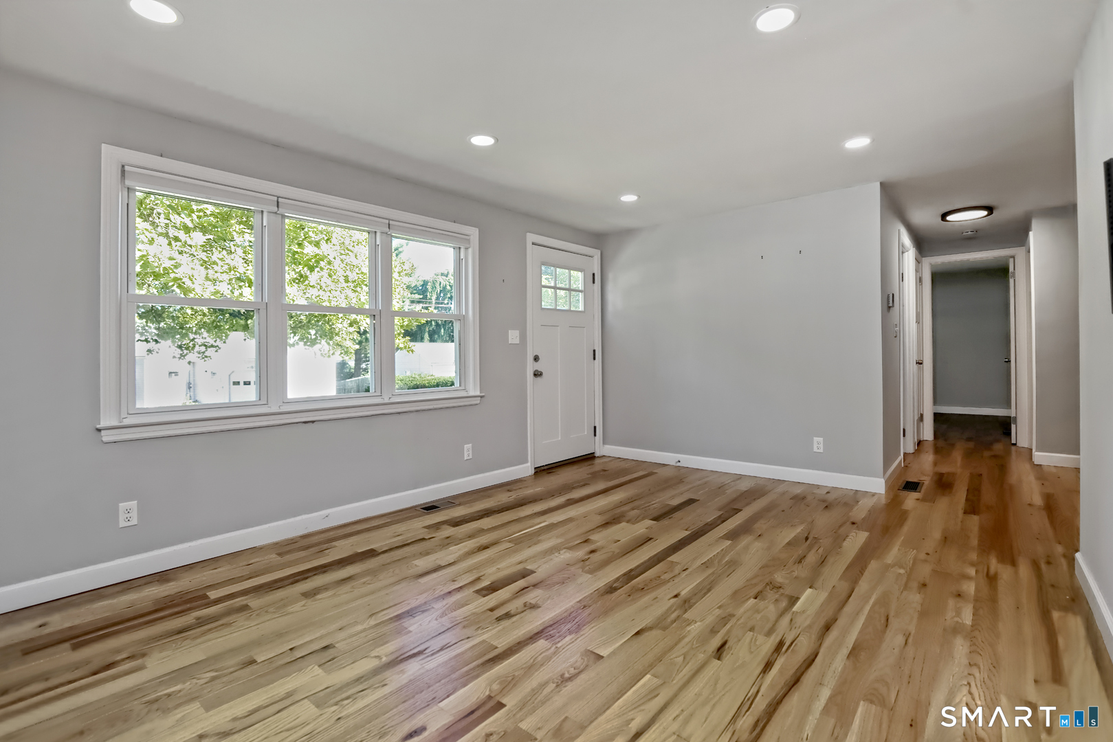58 Round Hill Road photo 11