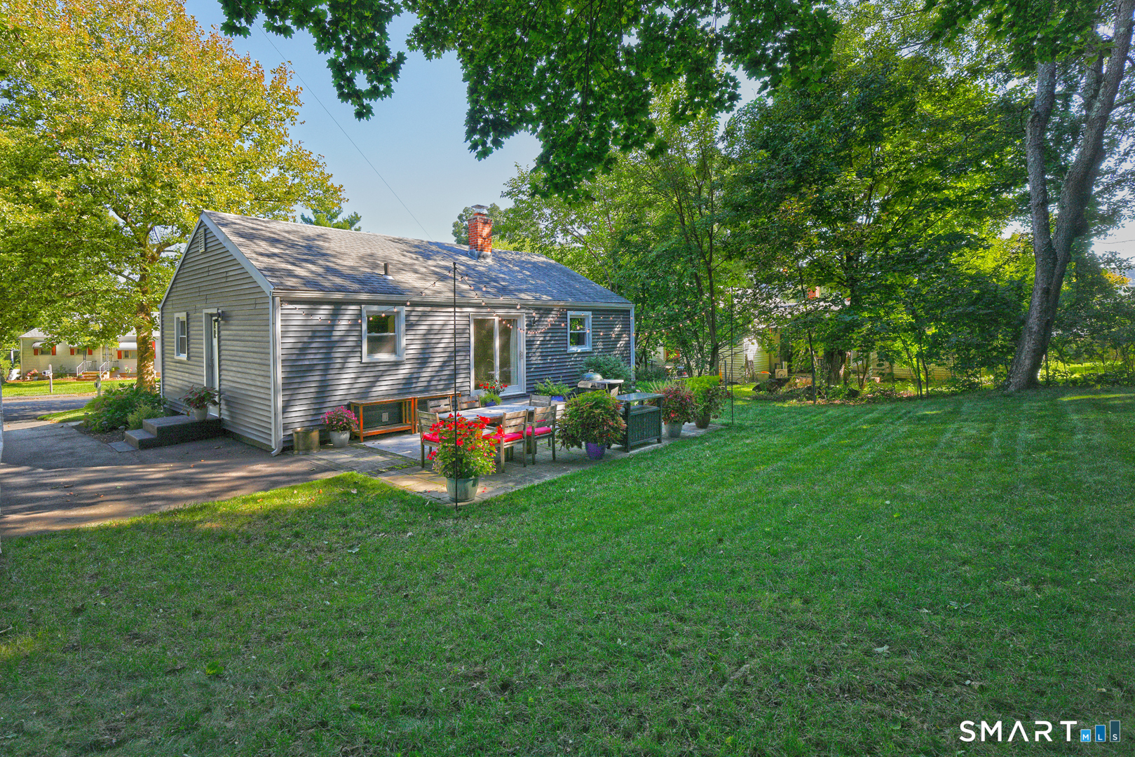 58 Round Hill Road photo 26