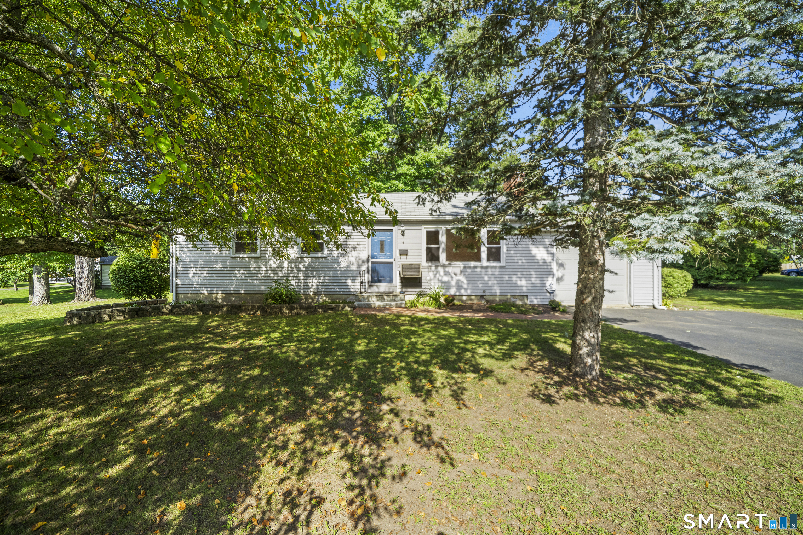 Welcome to 6 Carmella Terrace in Enfield! This 2-bedroom, one-floor ranch is situated on a large, fenced-in lot and offers convenient one-level living. The property features a 1-car attached garage and an unfinished basement providing additional storage space and potential for future use. Located on a street bend, the home offers a spacious outdoor setting. This property is being offered "AS IS" and presents an opportunity for buyers looking to add their own personal touches and make this home their own. Bring your vision and explore the possibilities!