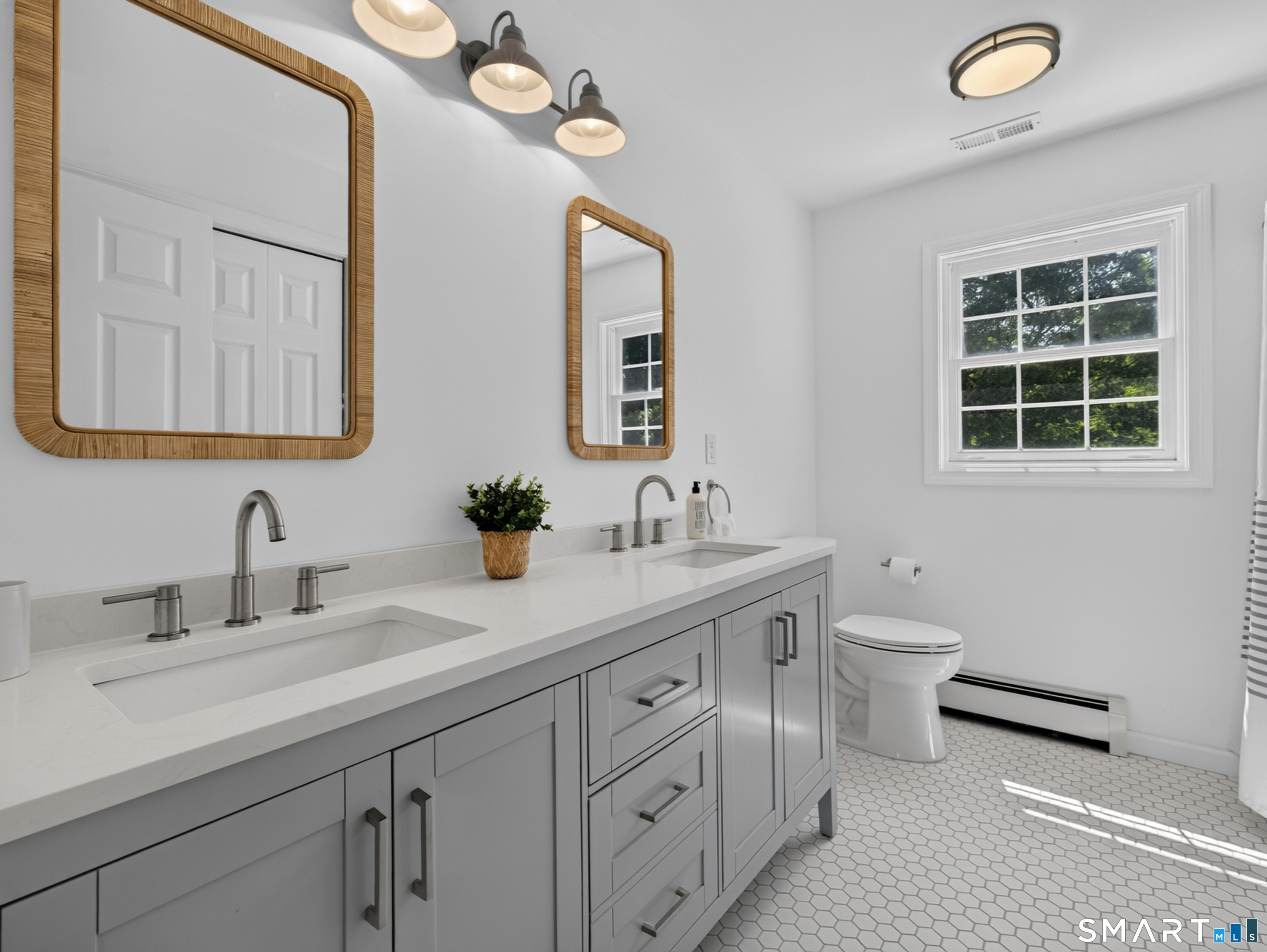 4 Chasse Drive photo 25