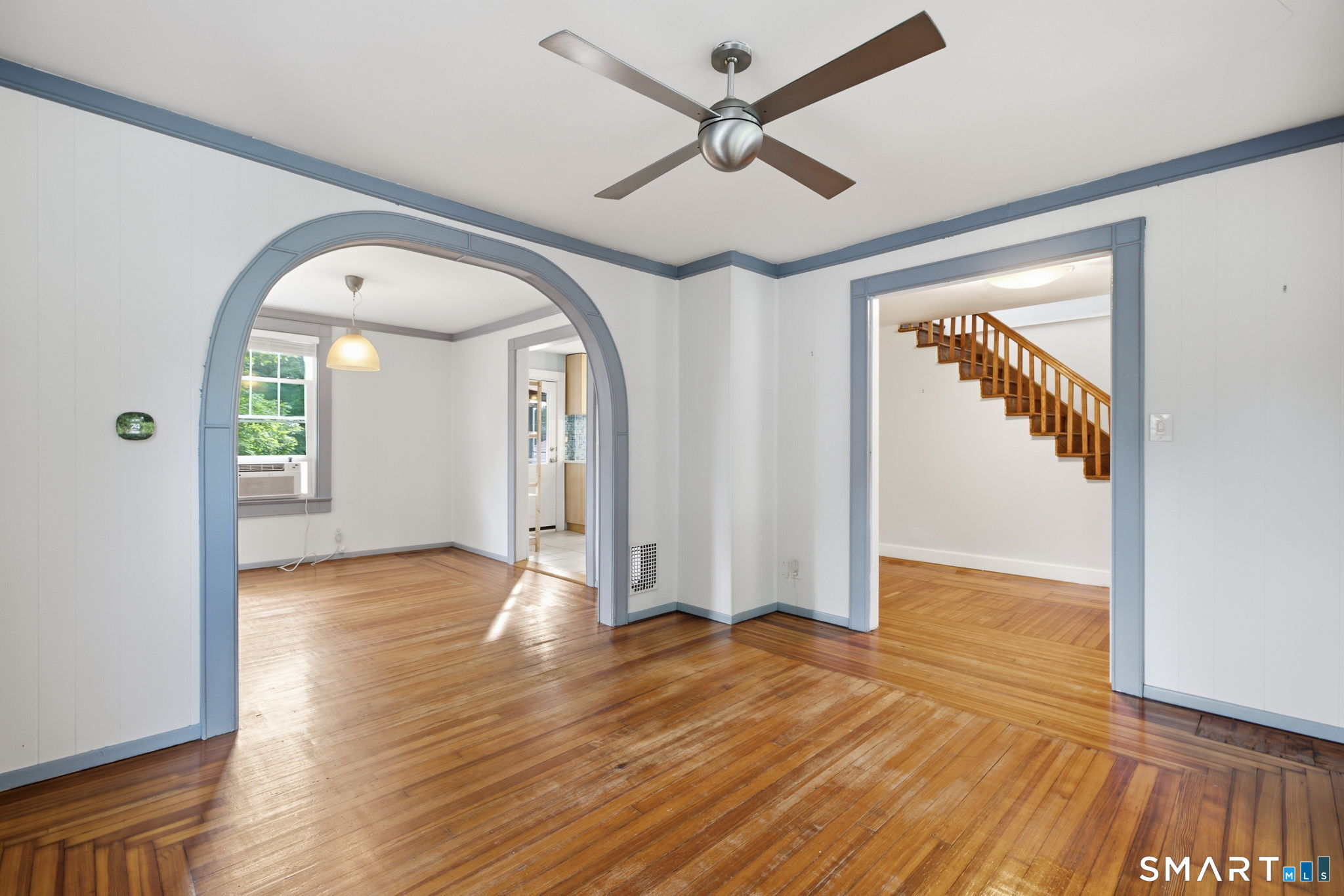 358 Reservoir Avenue photo 11