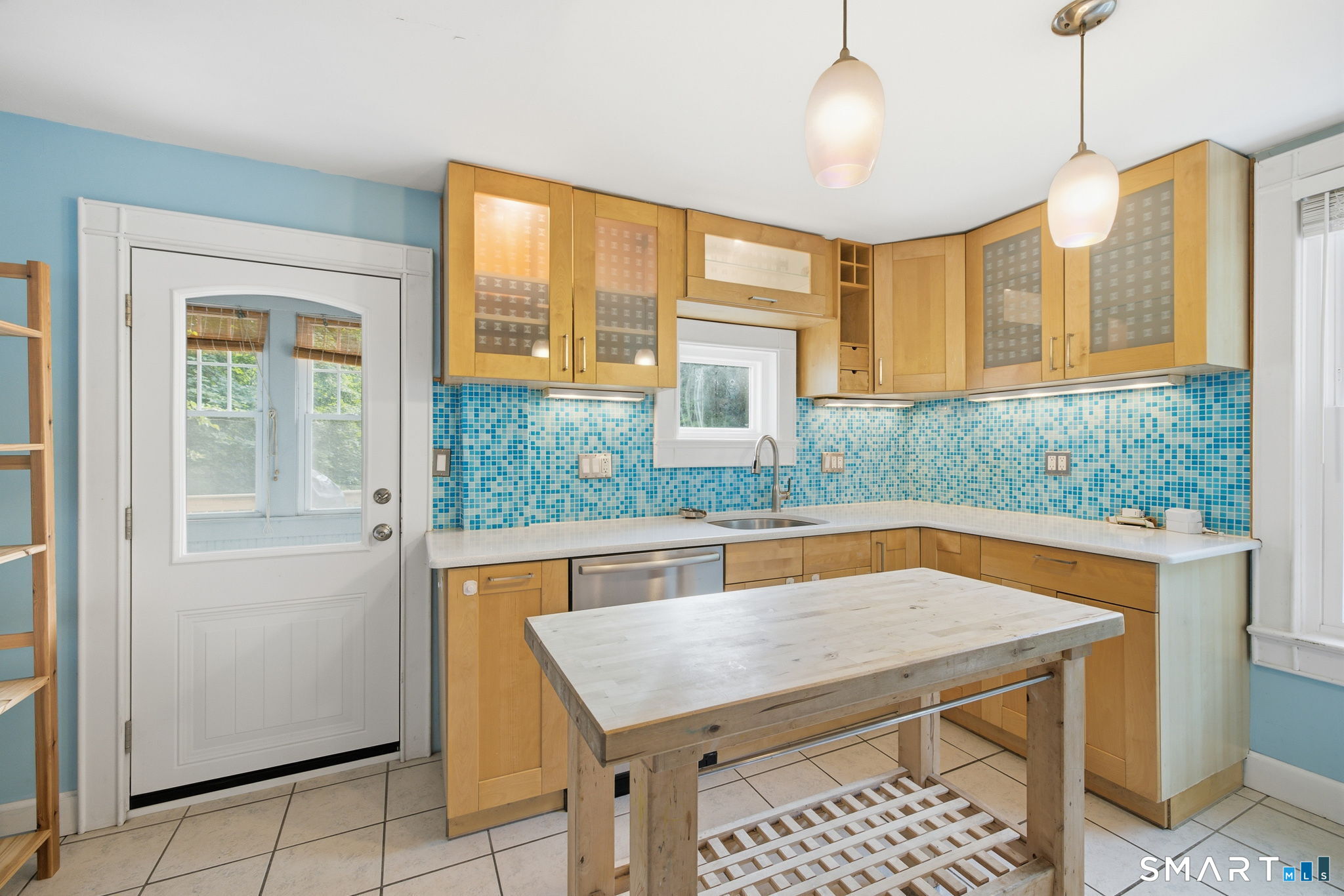 358 Reservoir Avenue photo 18