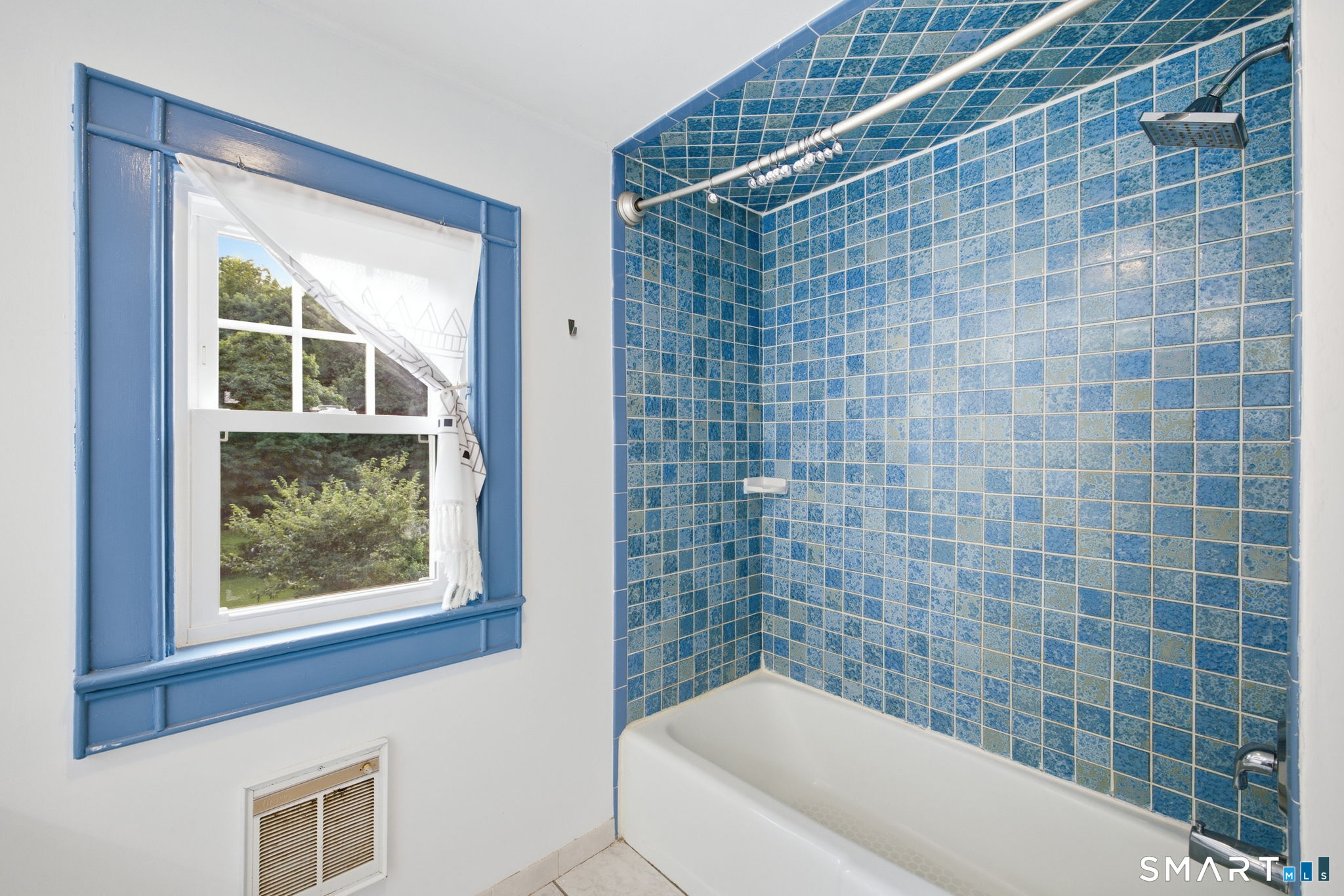 358 Reservoir Avenue photo 25
