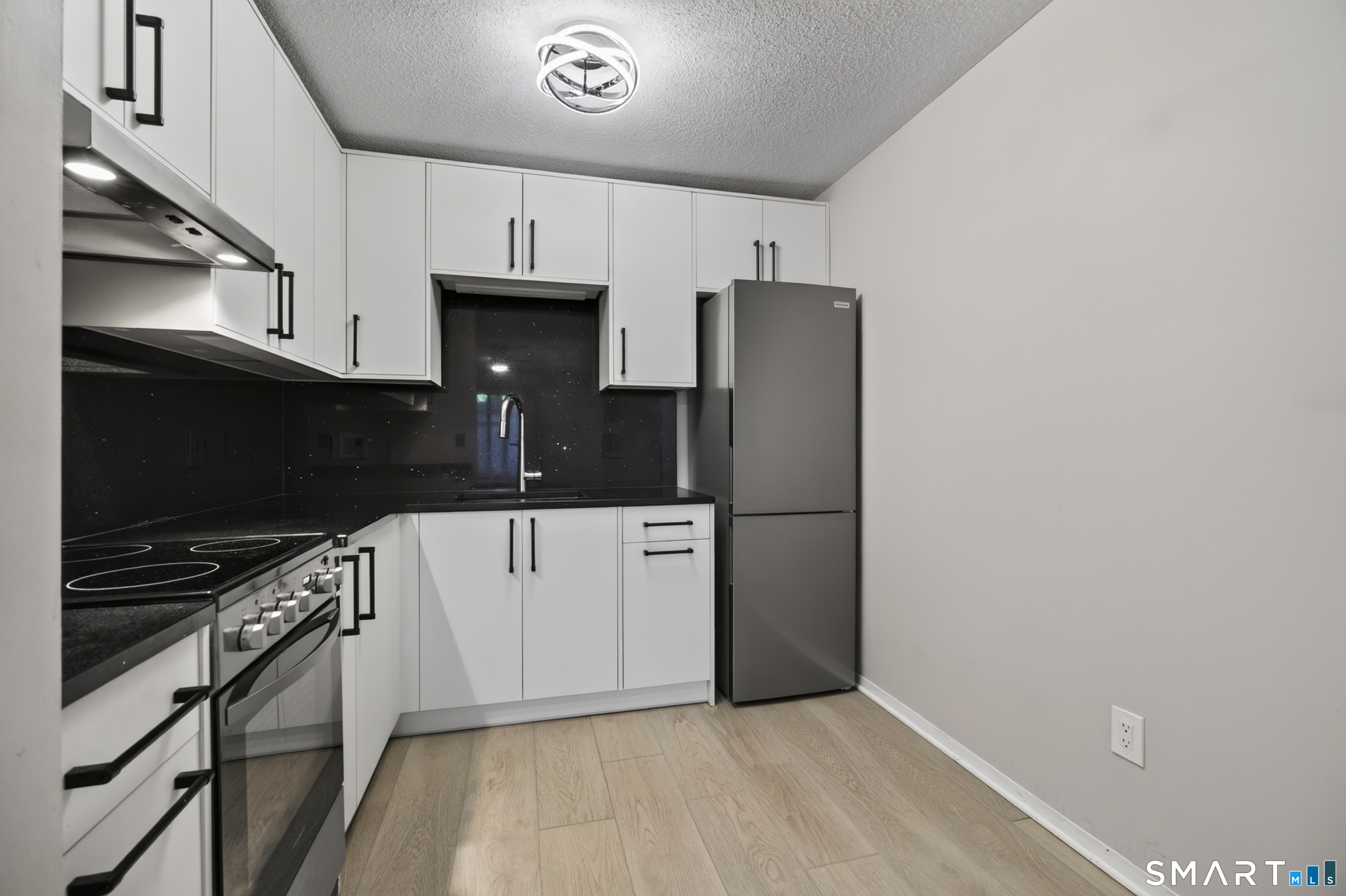 10 Pineview Drive Unit #D photo 5