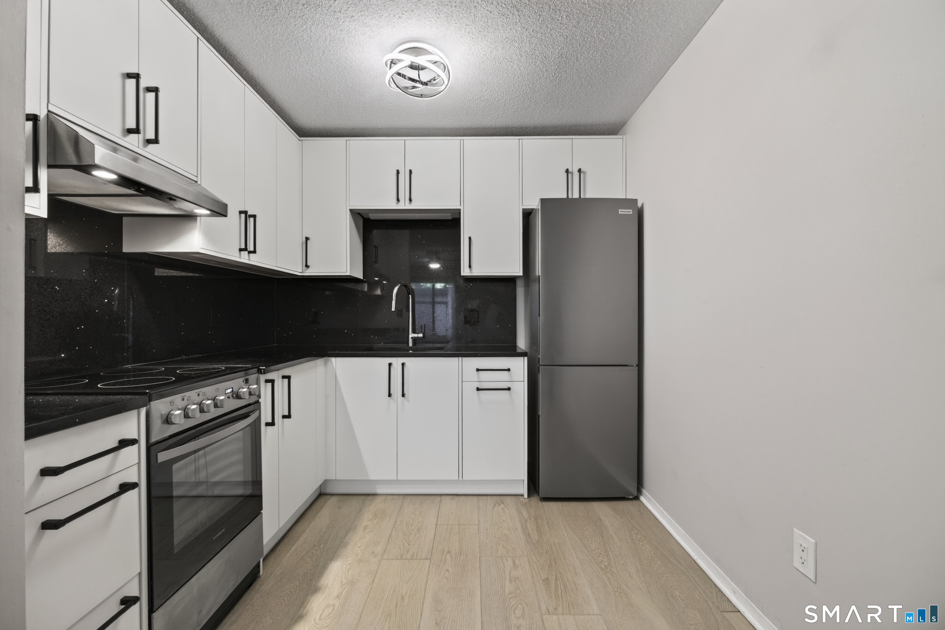 10 Pineview Drive Unit #D photo 8