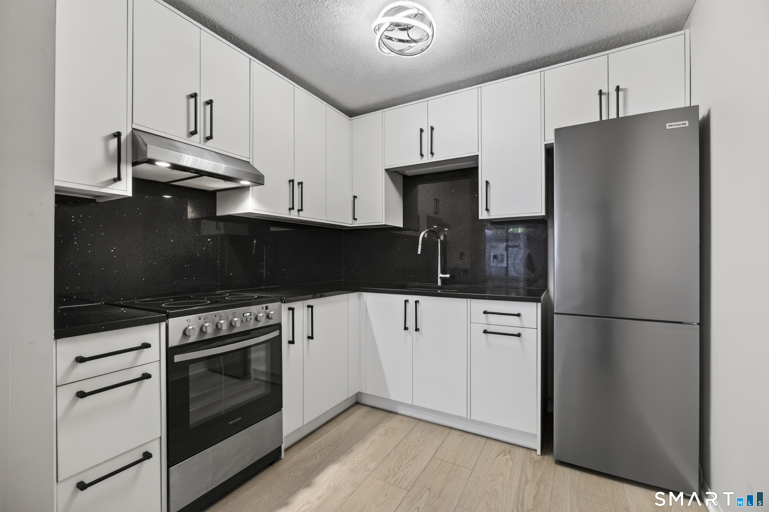 10 Pineview Drive Unit #D photo 11