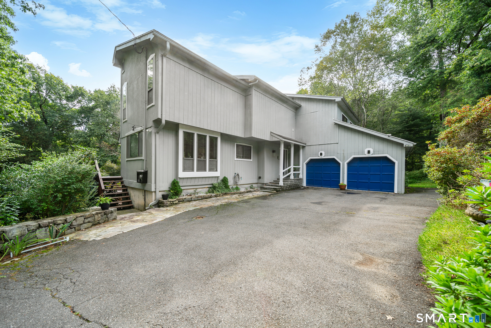 Photo 1 of Single family home for sale at 26 Vidich Ln, Naugatuck, CT 06770 | MLS# 24205706 | Listing updated on 2026-09-13