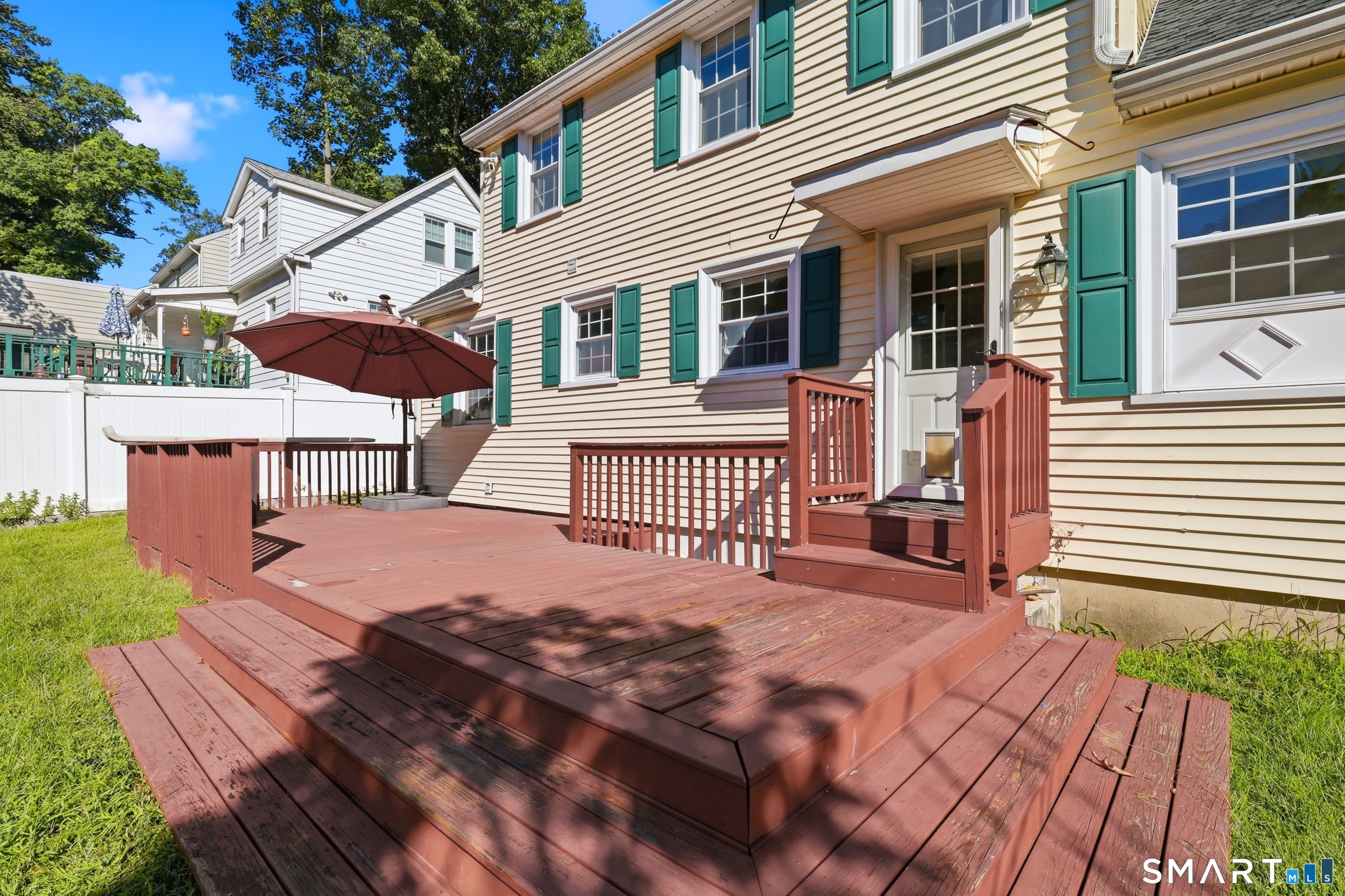 73 Tremont Avenue photo 28