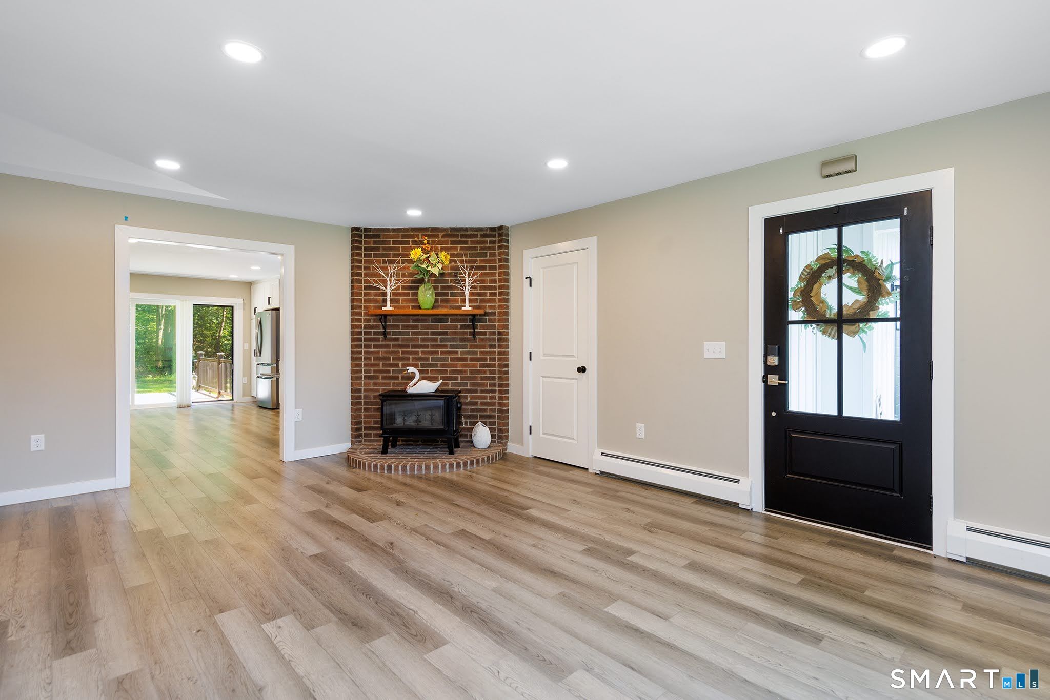 478 Wauregan Road photo 10