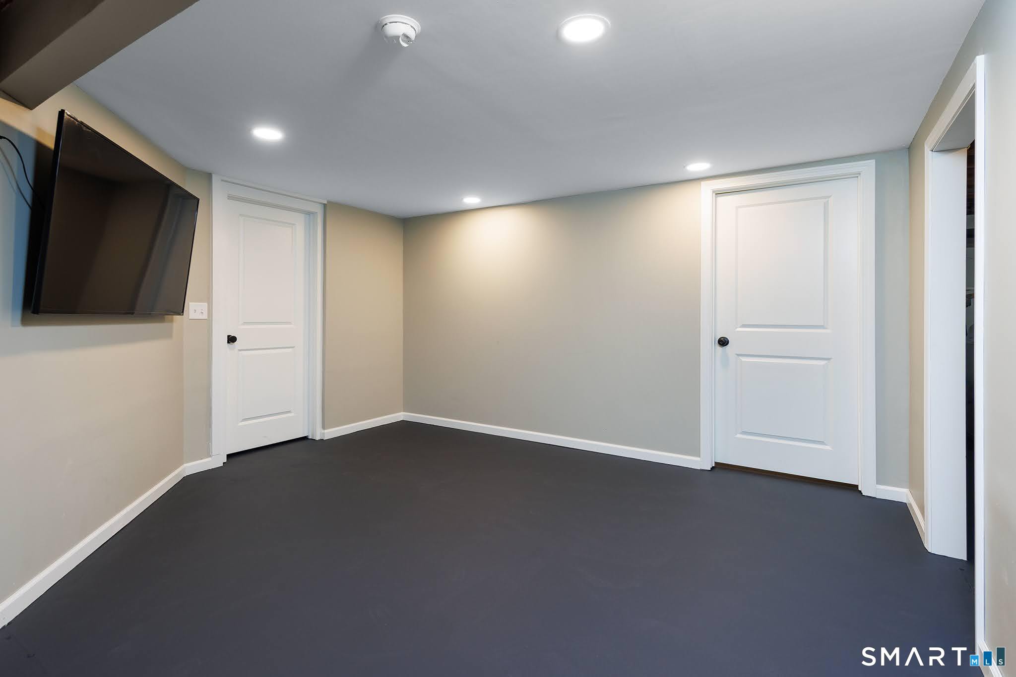 478 Wauregan Road photo 20