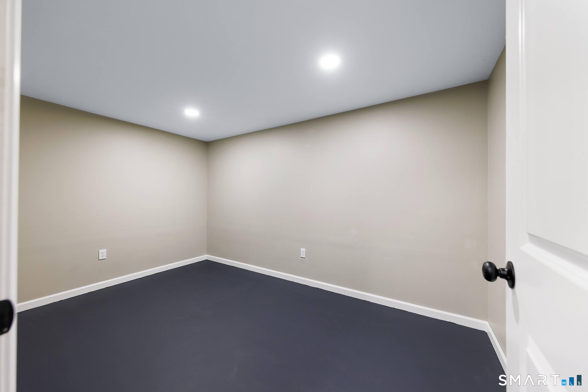 478 Wauregan Road photo 21