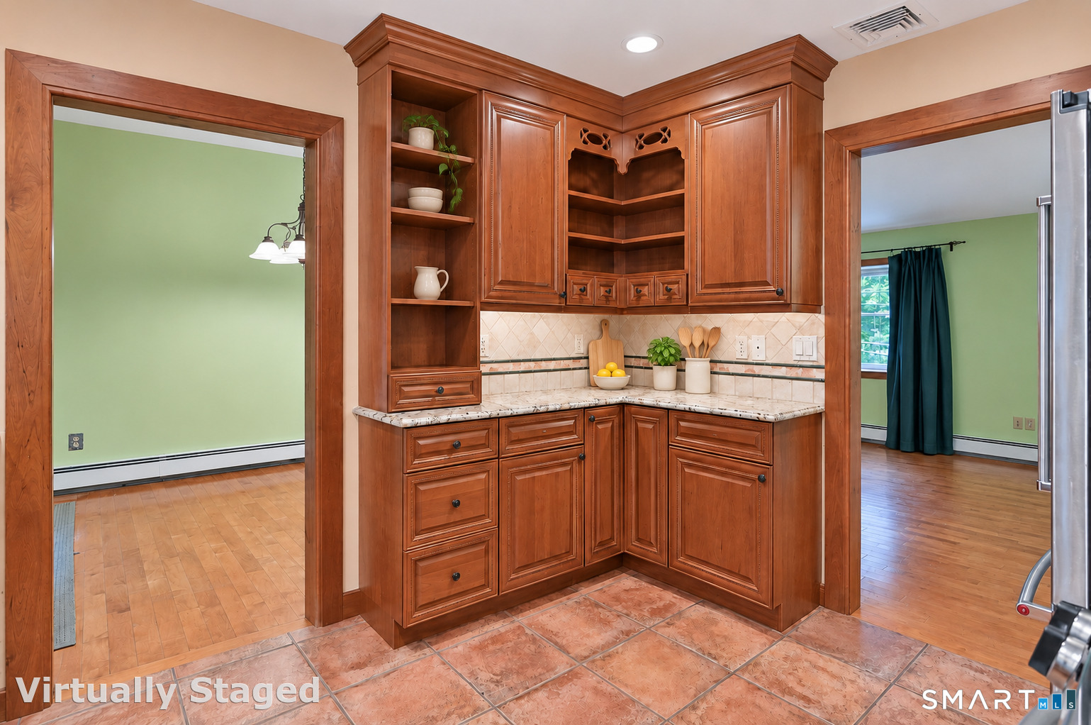 4 Frontier Lane photo 15