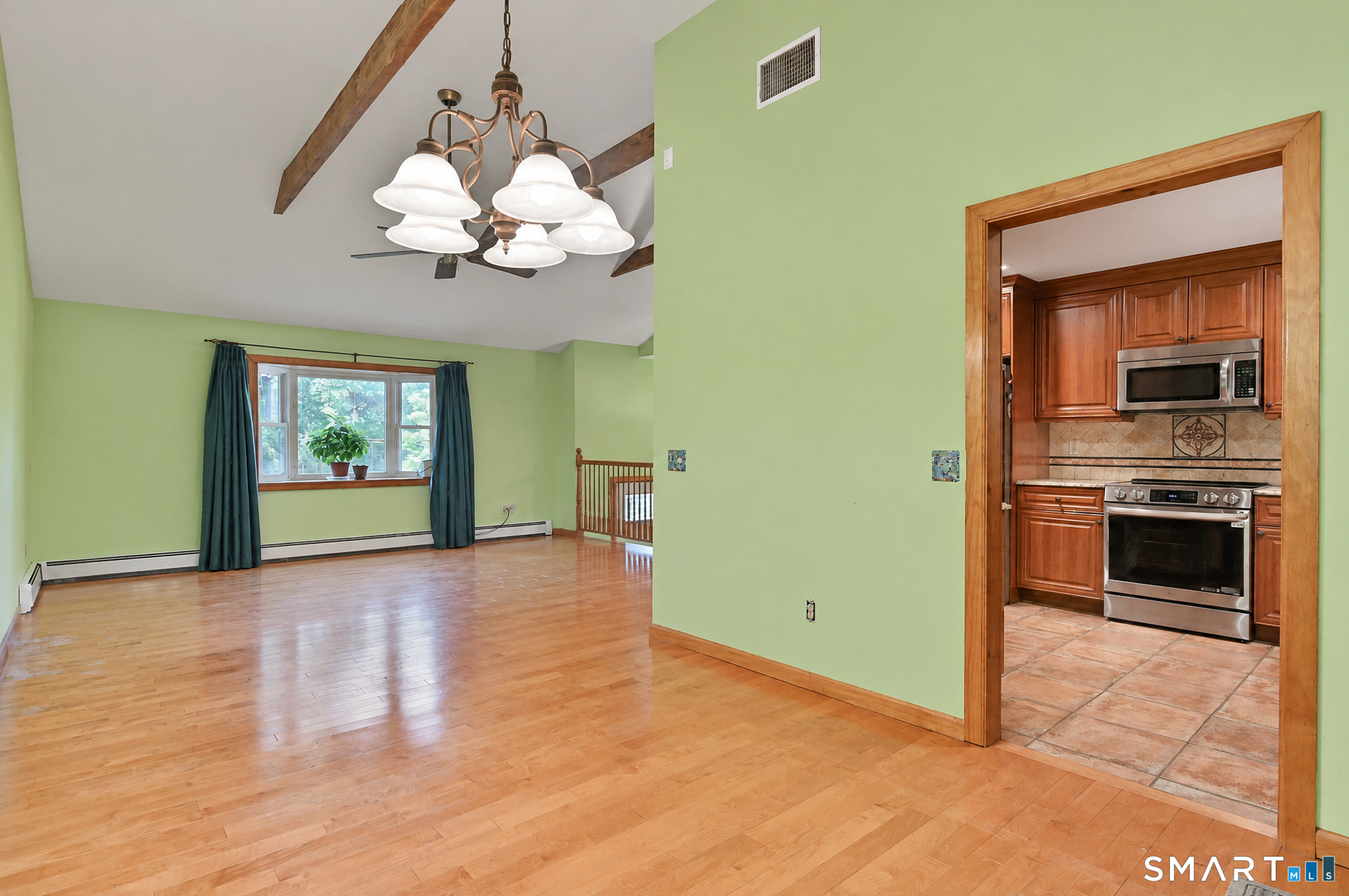 4 Frontier Lane photo 12