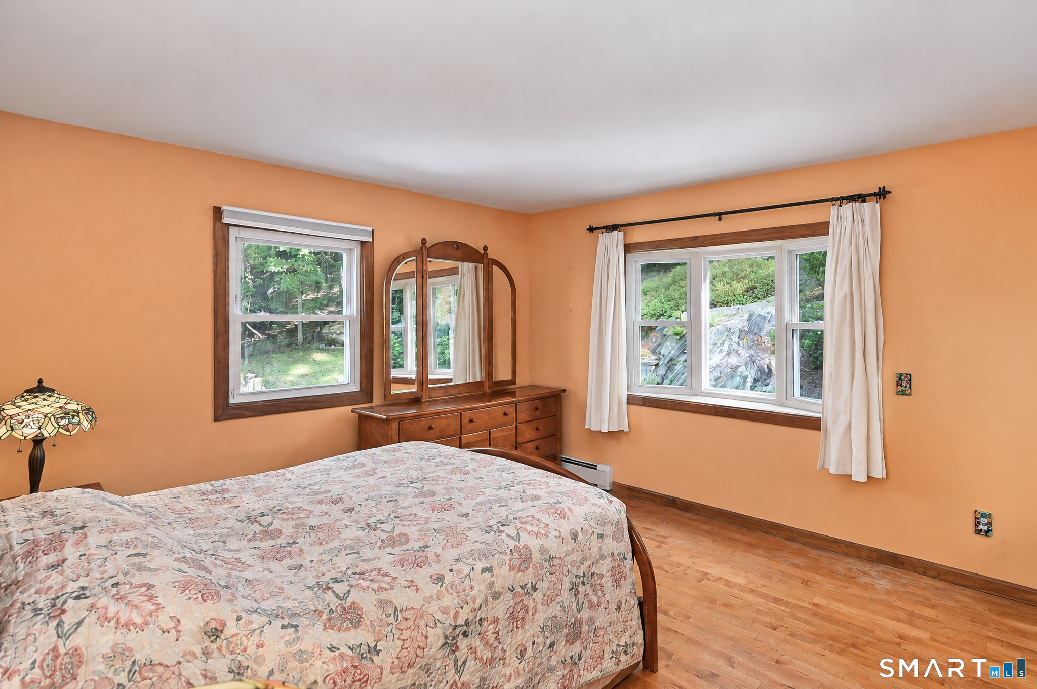 4 Frontier Lane photo 28