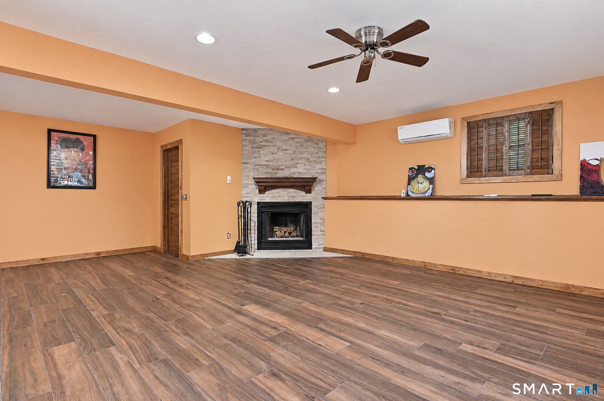 4 Frontier Lane photo 32