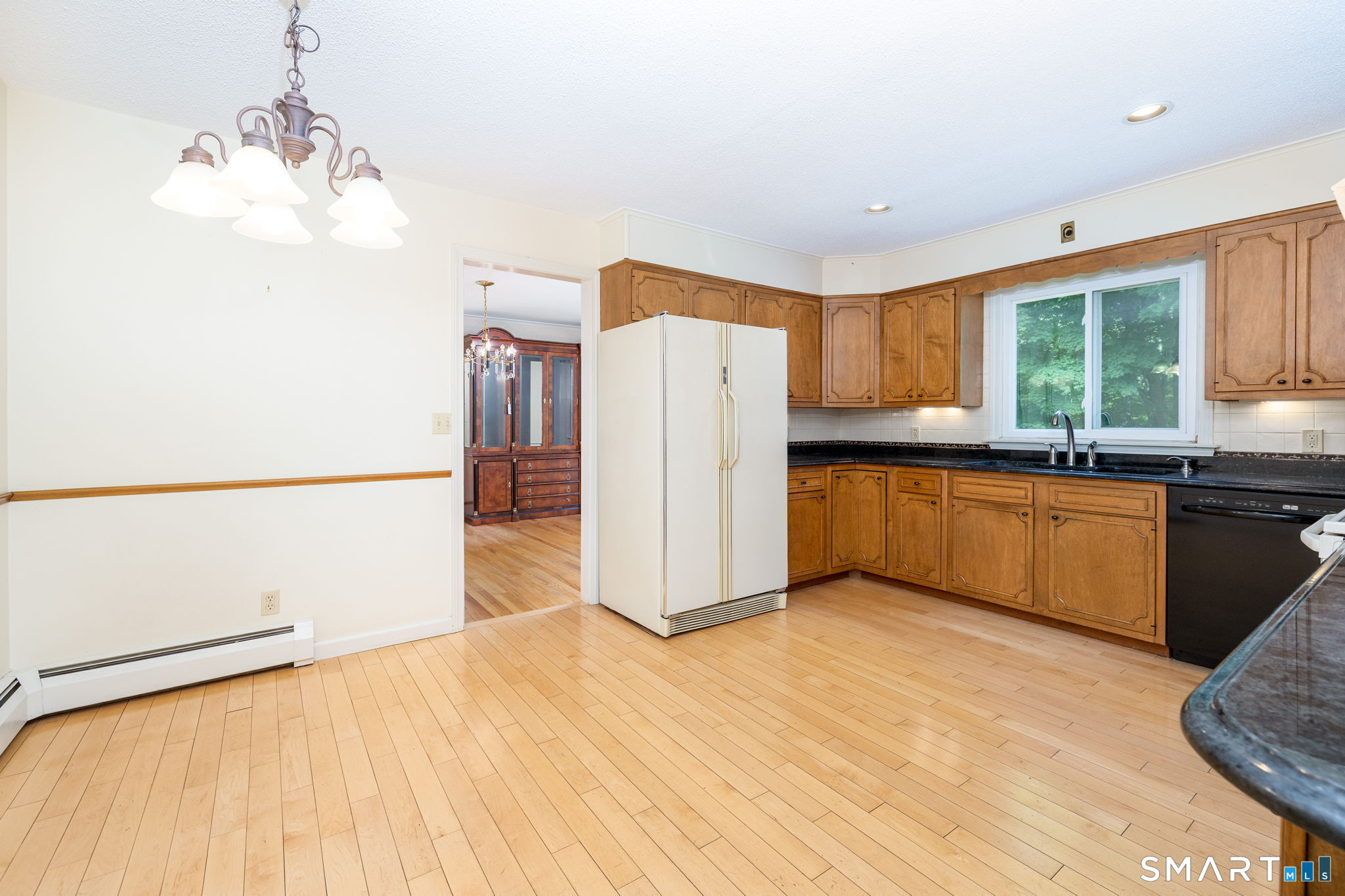33 Hurds Hill Road photo 13